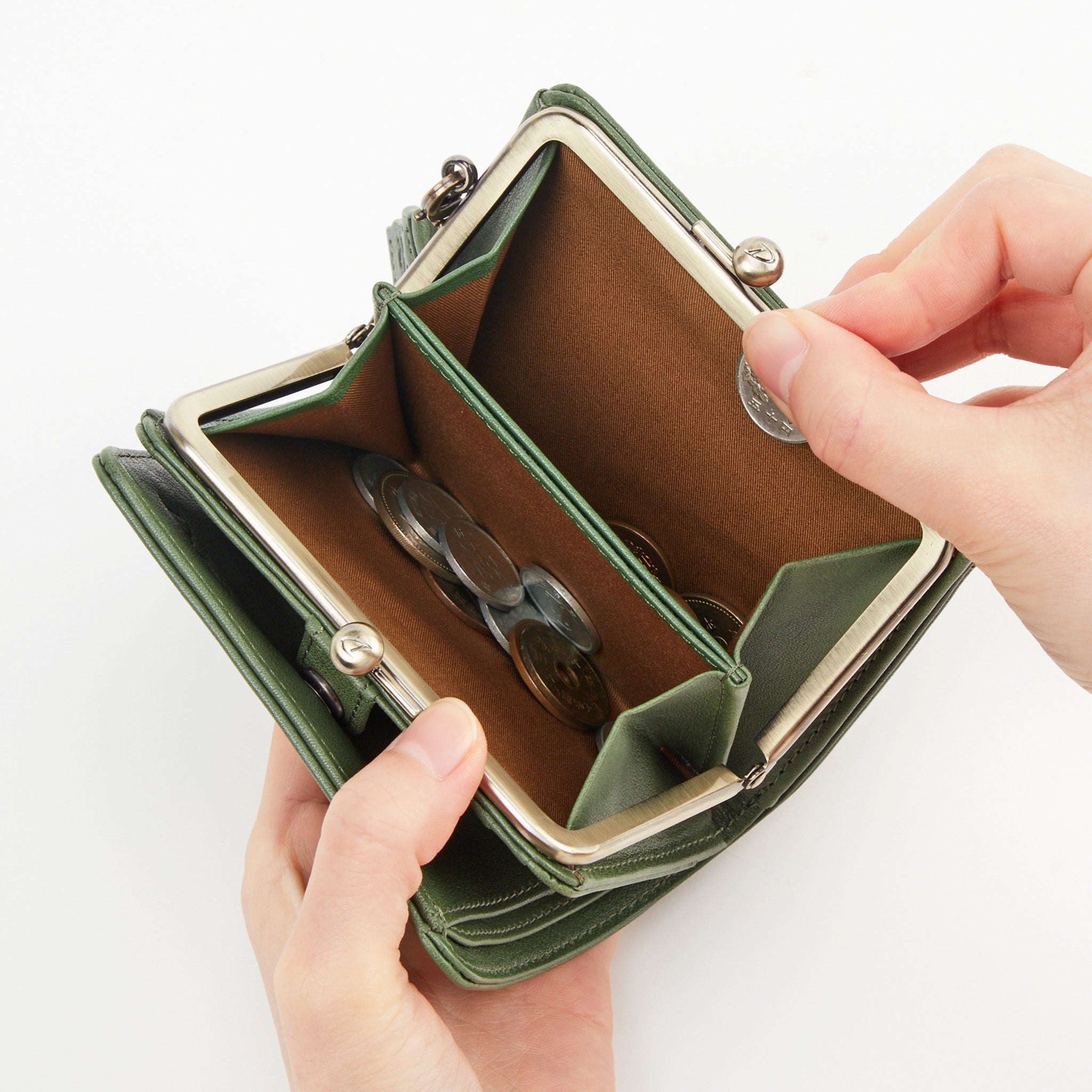 【公式WEB限定品】アニマーレ がま口二つ折り財布 0038640