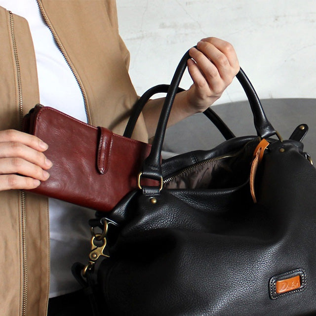 【公式WEB限定品】カロライナ2 ショルダー紐付き長財布 0038809