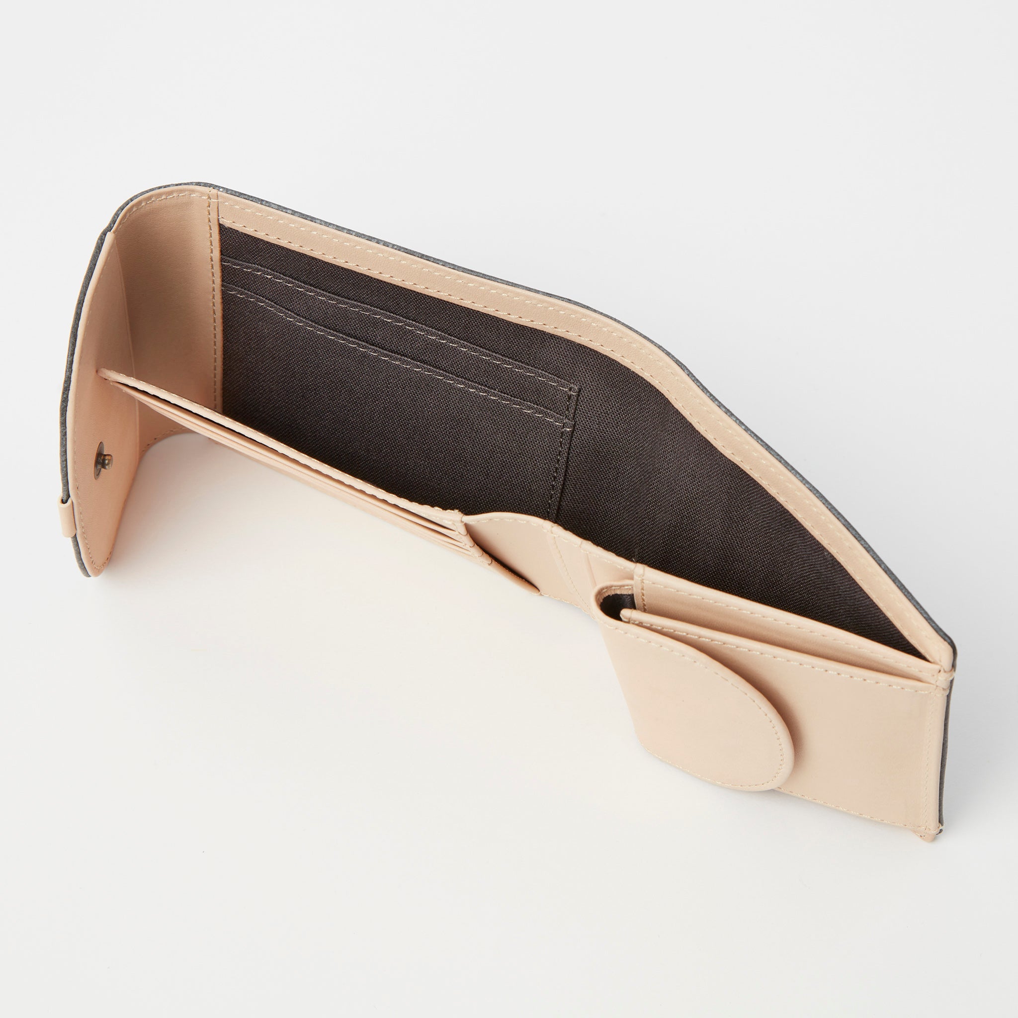 クレマ 二つ折り財布 0620133