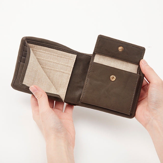 ワンダラー二つ折り財布 0620240