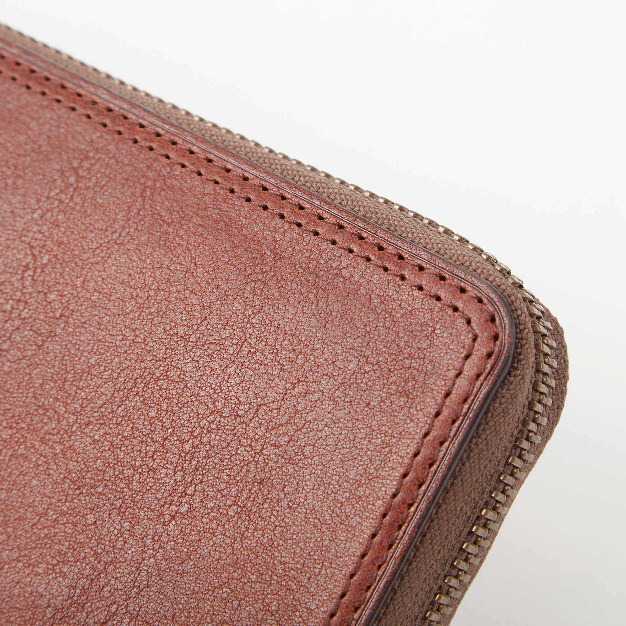 ハイデ ラウンドファスナー長財布 0620254