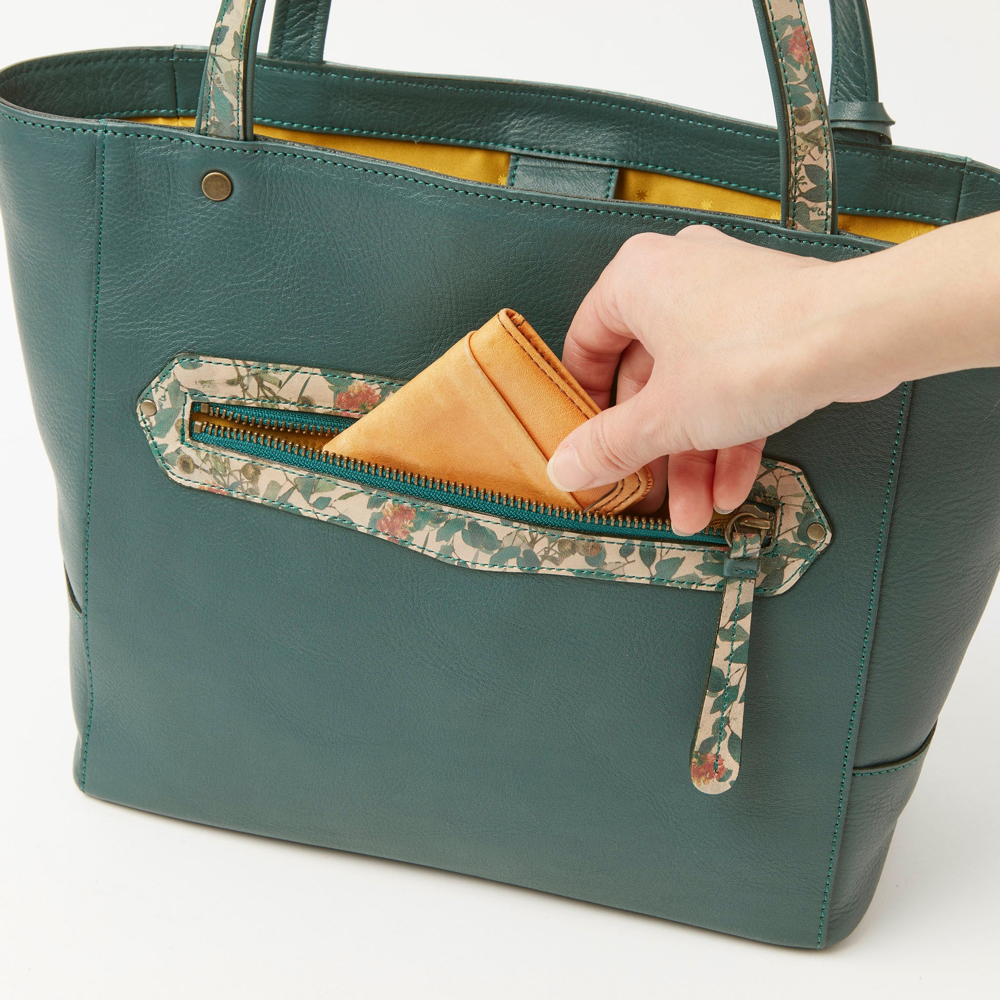 チーザレ トートバッグ 1034091