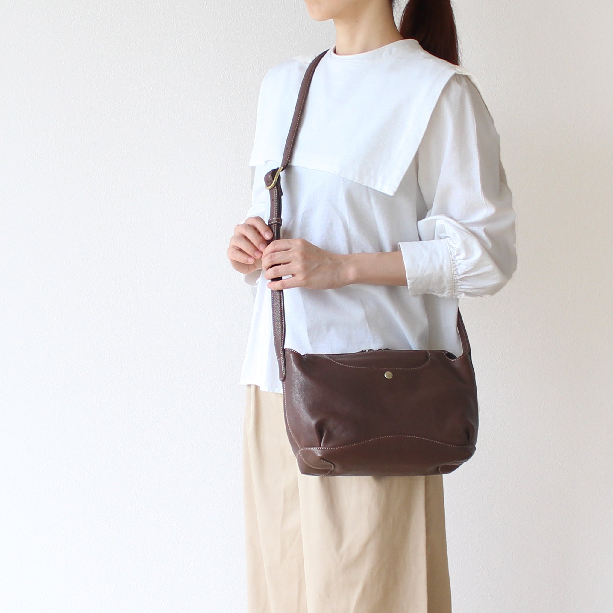 アバン ショルダーバッグ 1034873