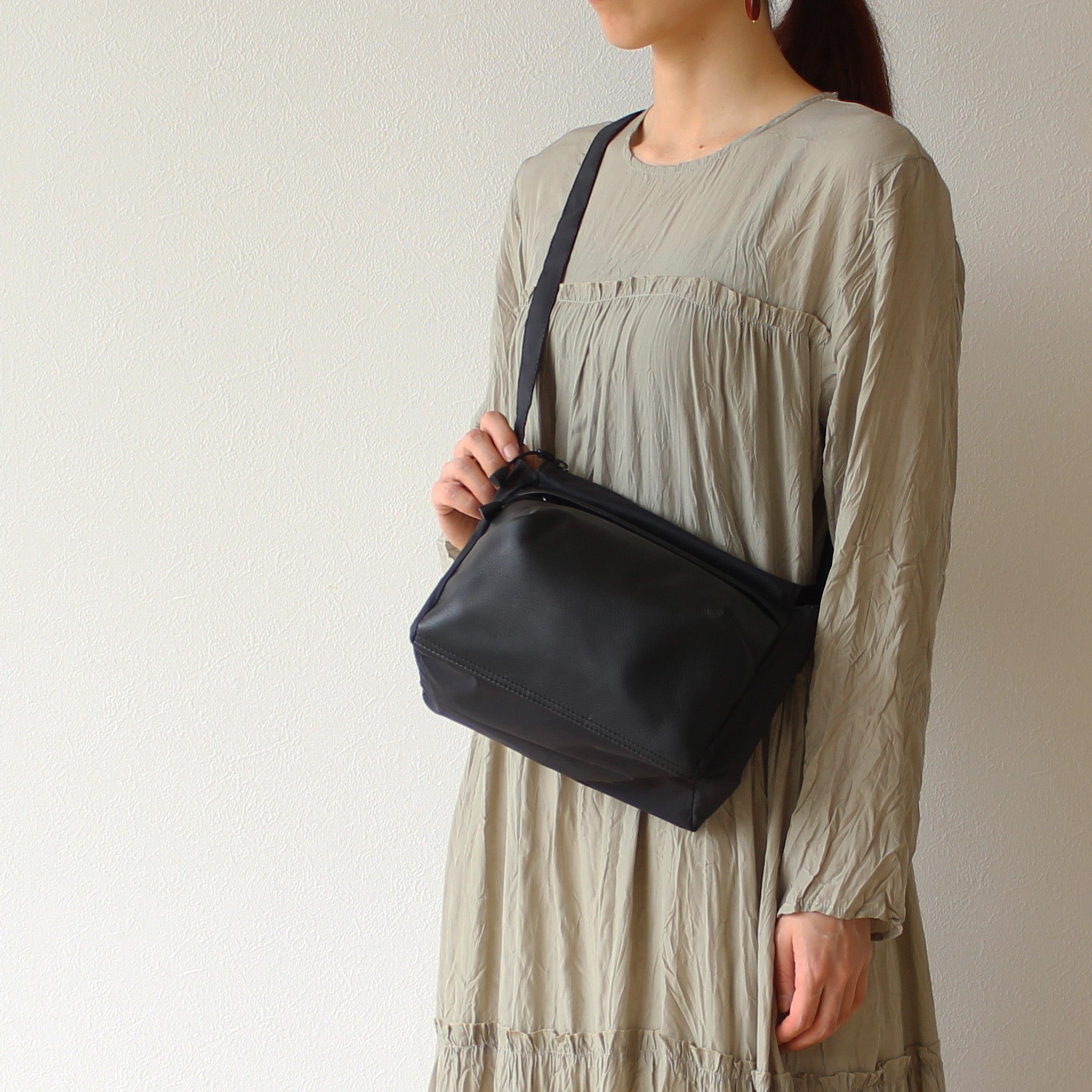 ライト革 ショルダーバッグ 1192630