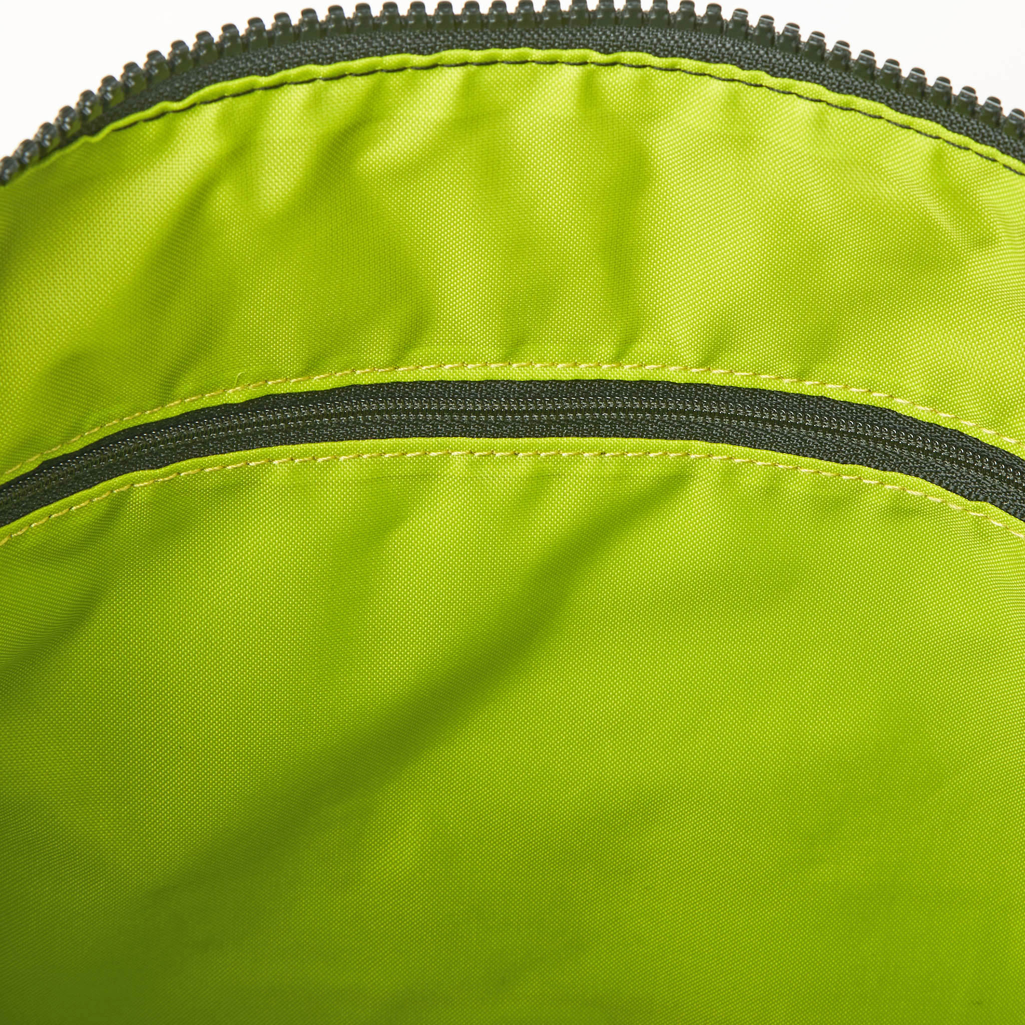 リリース ショルダーバッグ 1192650