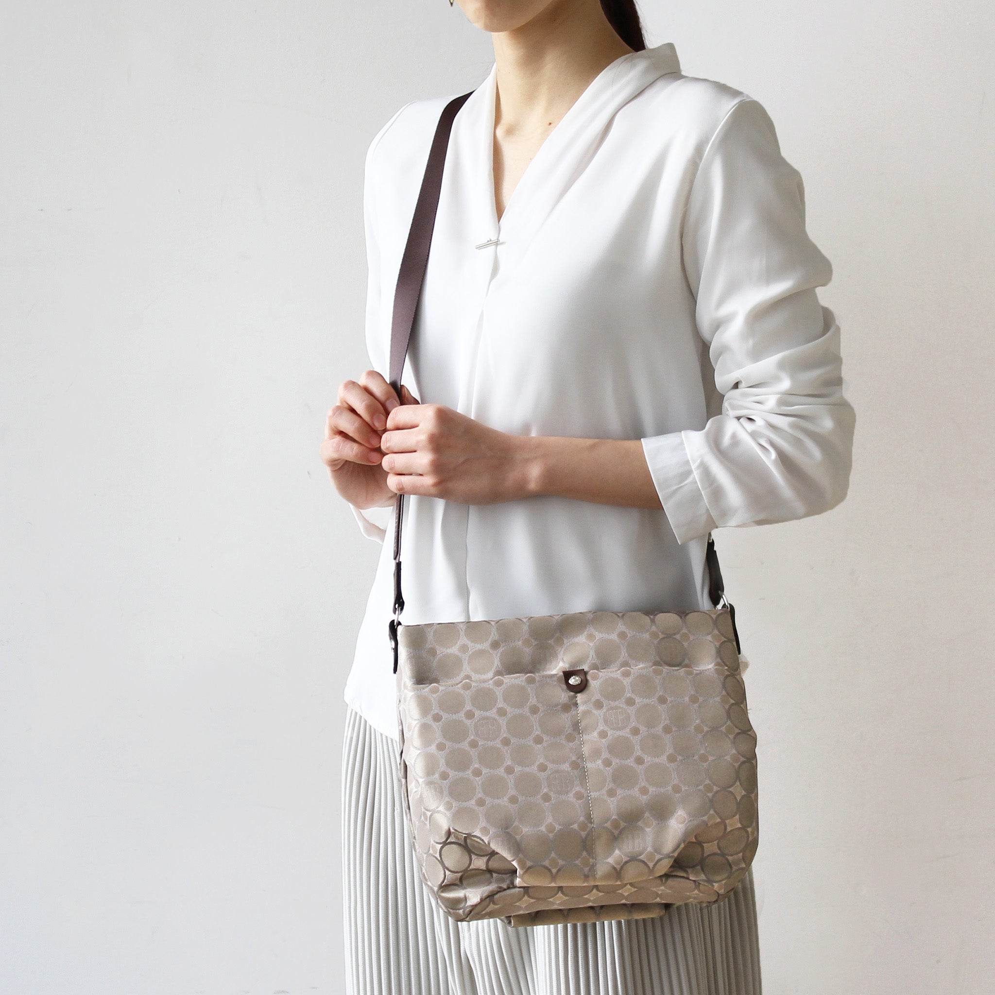 ライフ ショルダーバッグ 1412667