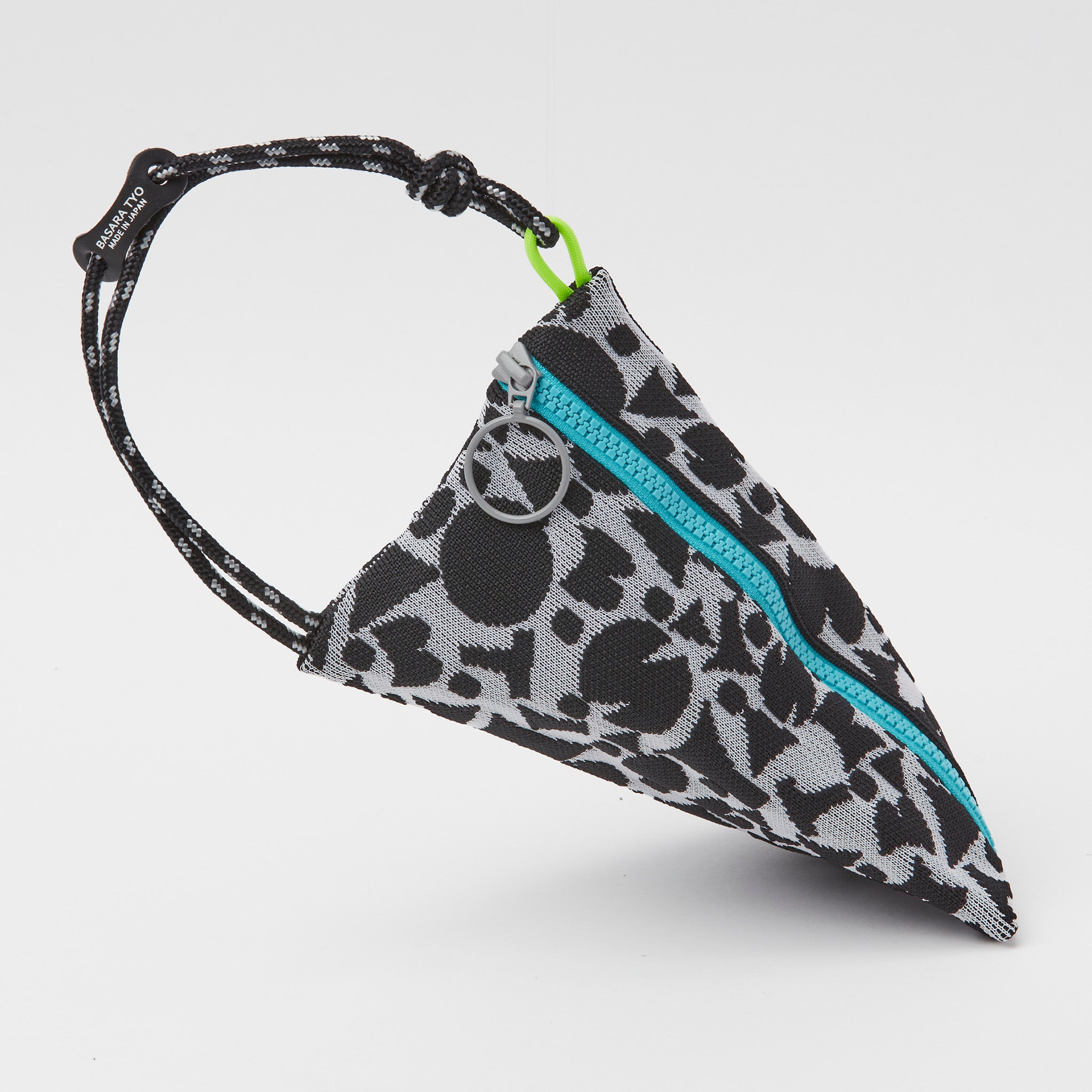 テトラ 三角ミニポーチ 1414631