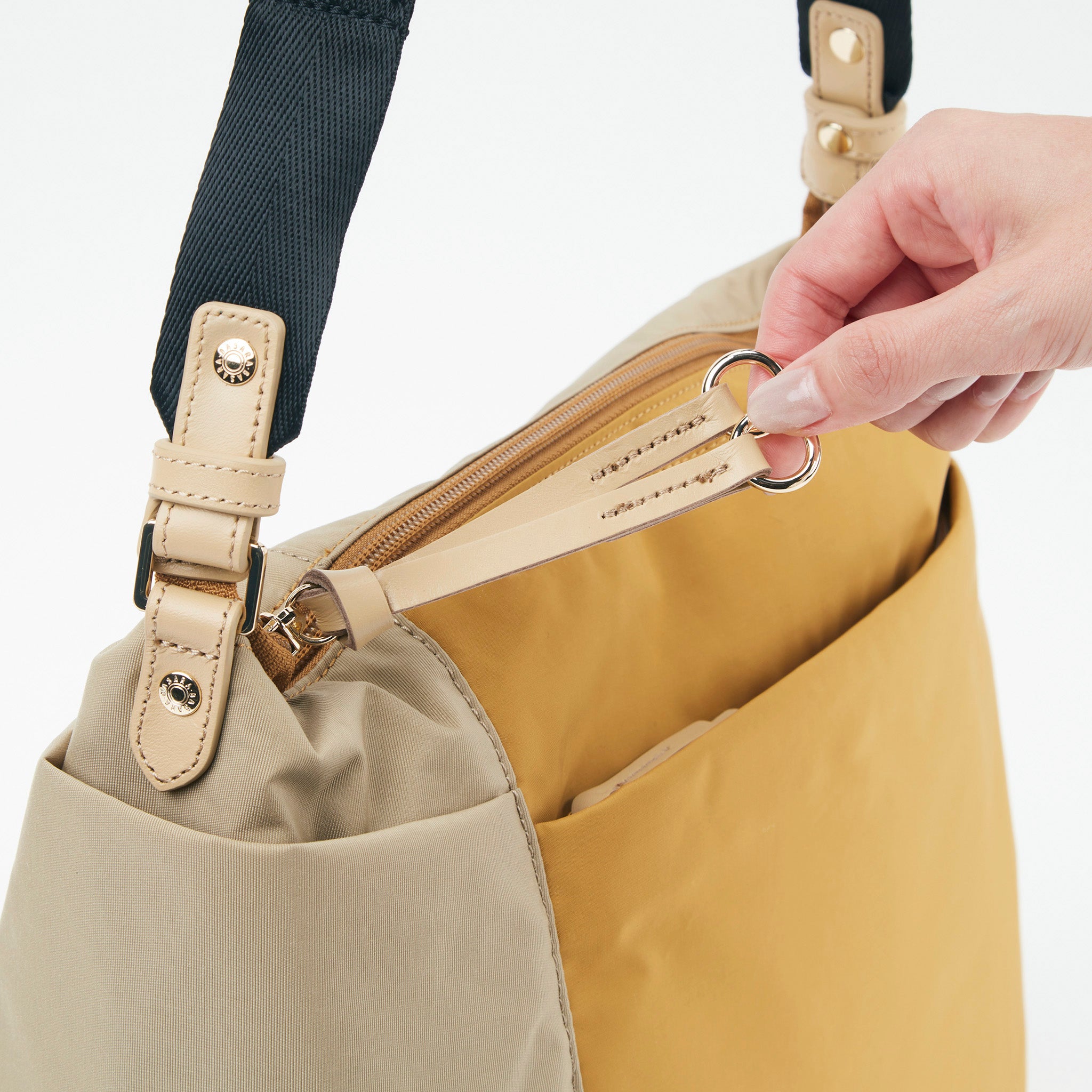 ファビオ2 ショルダーバッグ 1416767