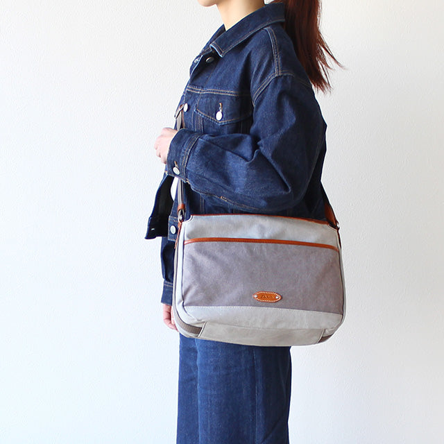 ワールズ ショルダーバッグ 1531671