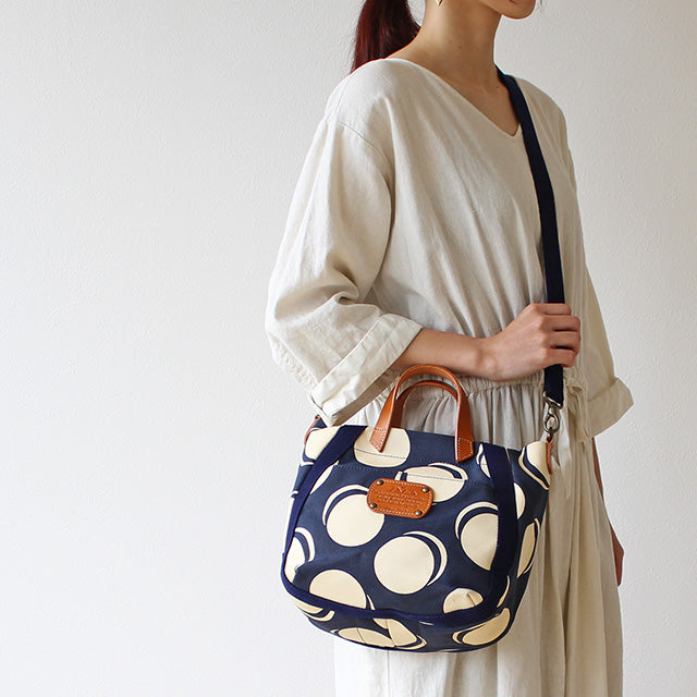 【公式WEB・一部店舗限定品】 ピット 2wayハンドバッグ(柄) 1541633