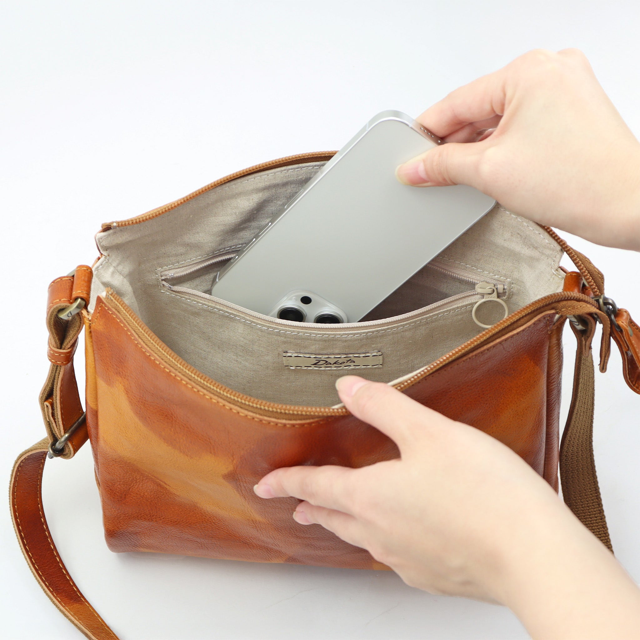 【公式WEB・一部店舗限定品】ペンネロヤロップ ショルダーバッグ 1541771