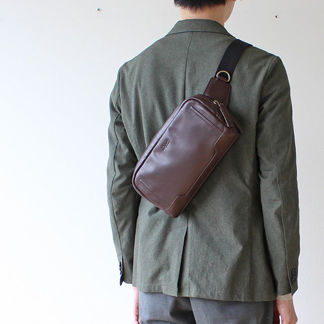 グロース ショルダーバッグ 1623500