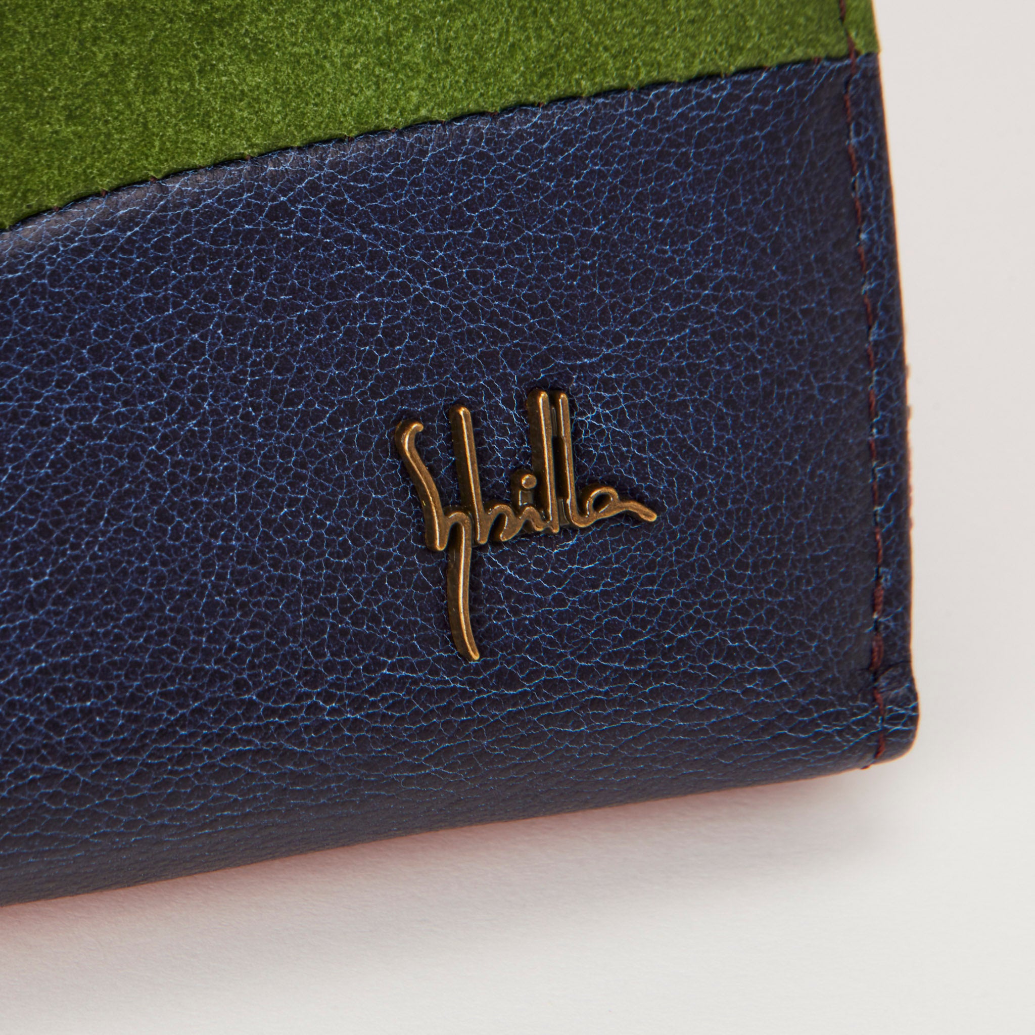 カミーノ ラウンドファスナー長財布 5470502