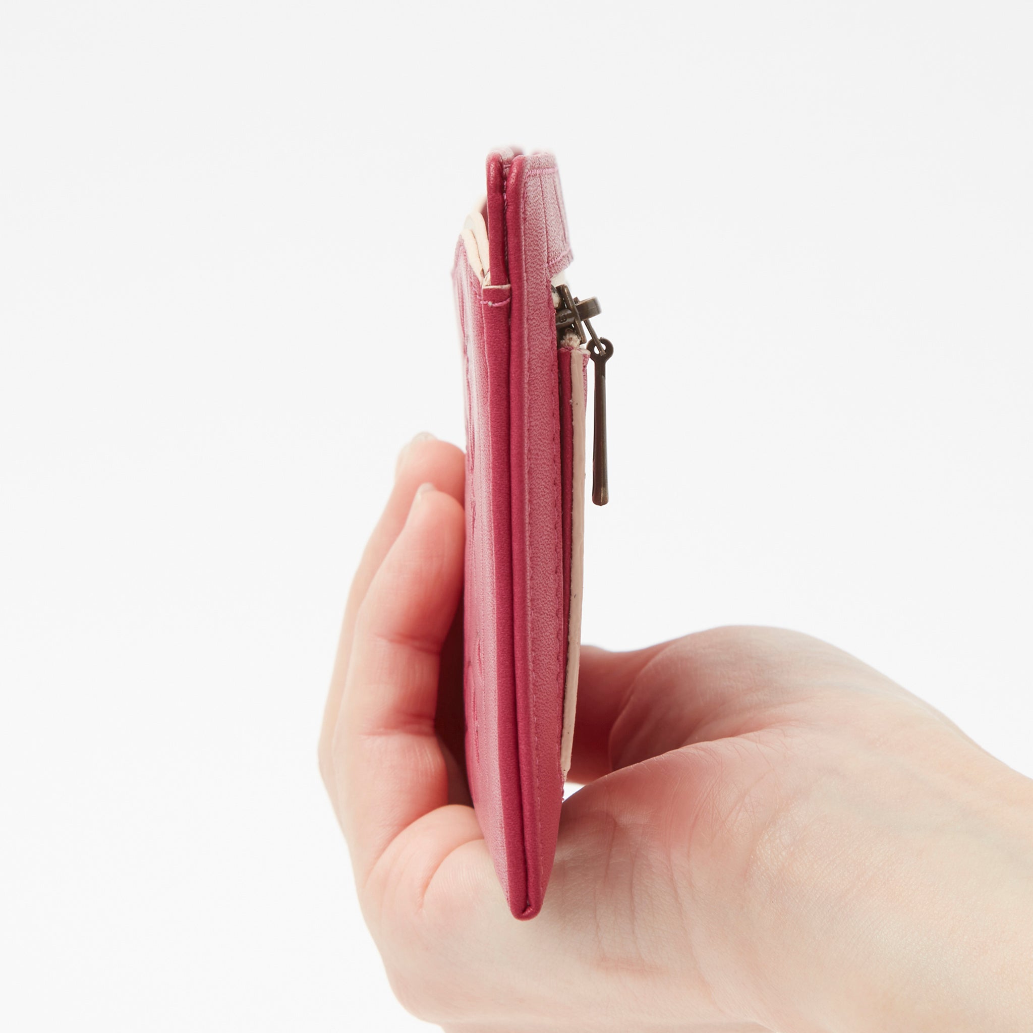 アラディノ スリム長財布 5470604