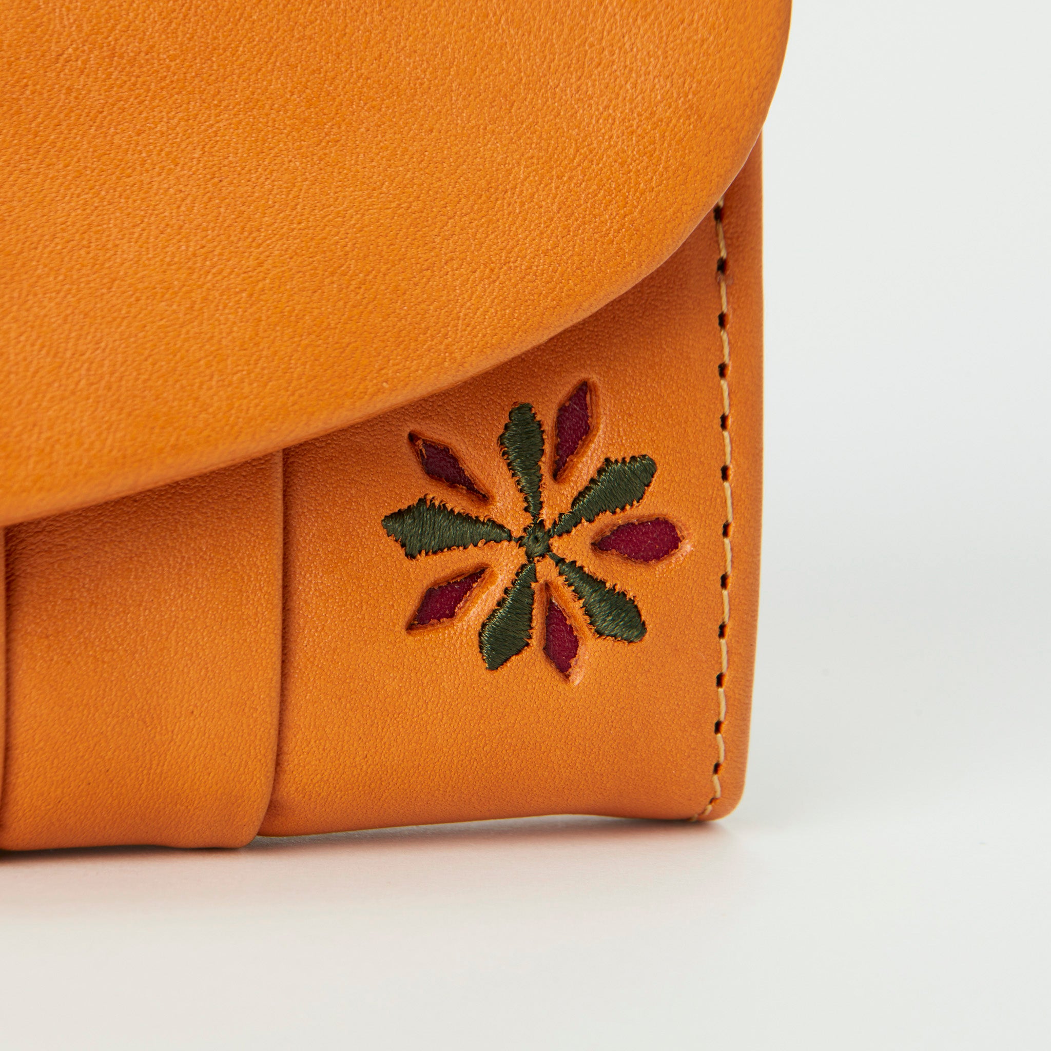 ラーナ 長財布 5471172