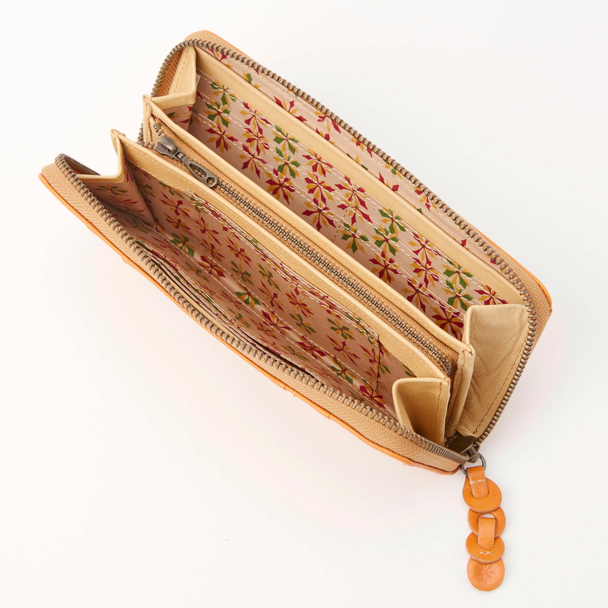 ラーナ ラウンドファスナー長財布 5471173