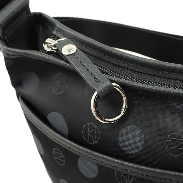 スリーズ ショルダーバッグ 6433701