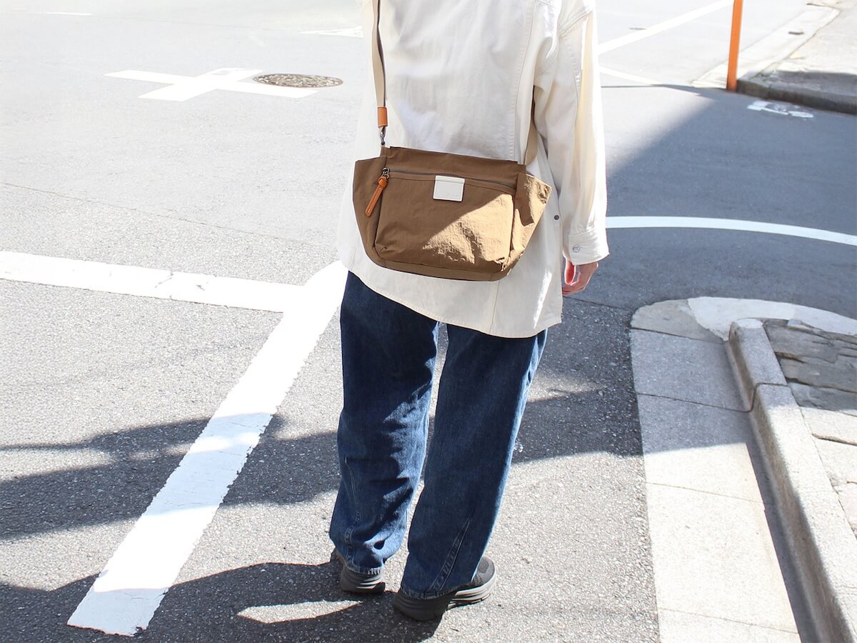 【土日値下げ】美品ショルダーバッグ ショルダーバッグ KBN16473 平野鞄