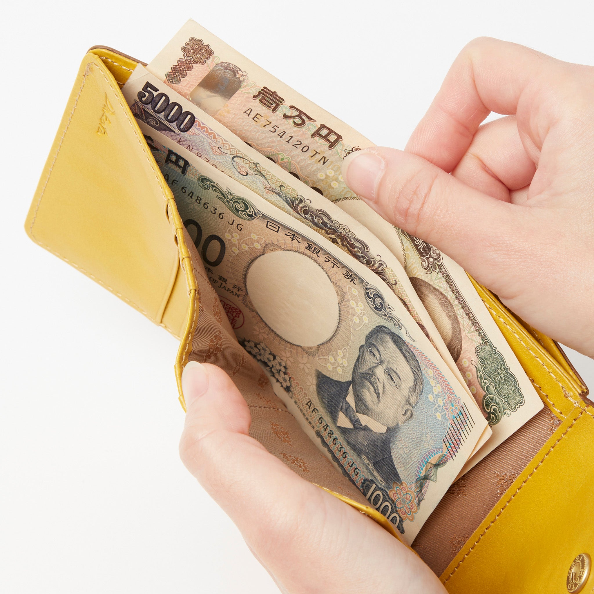 ヴィタミーナ 二つ折り財布 0031900