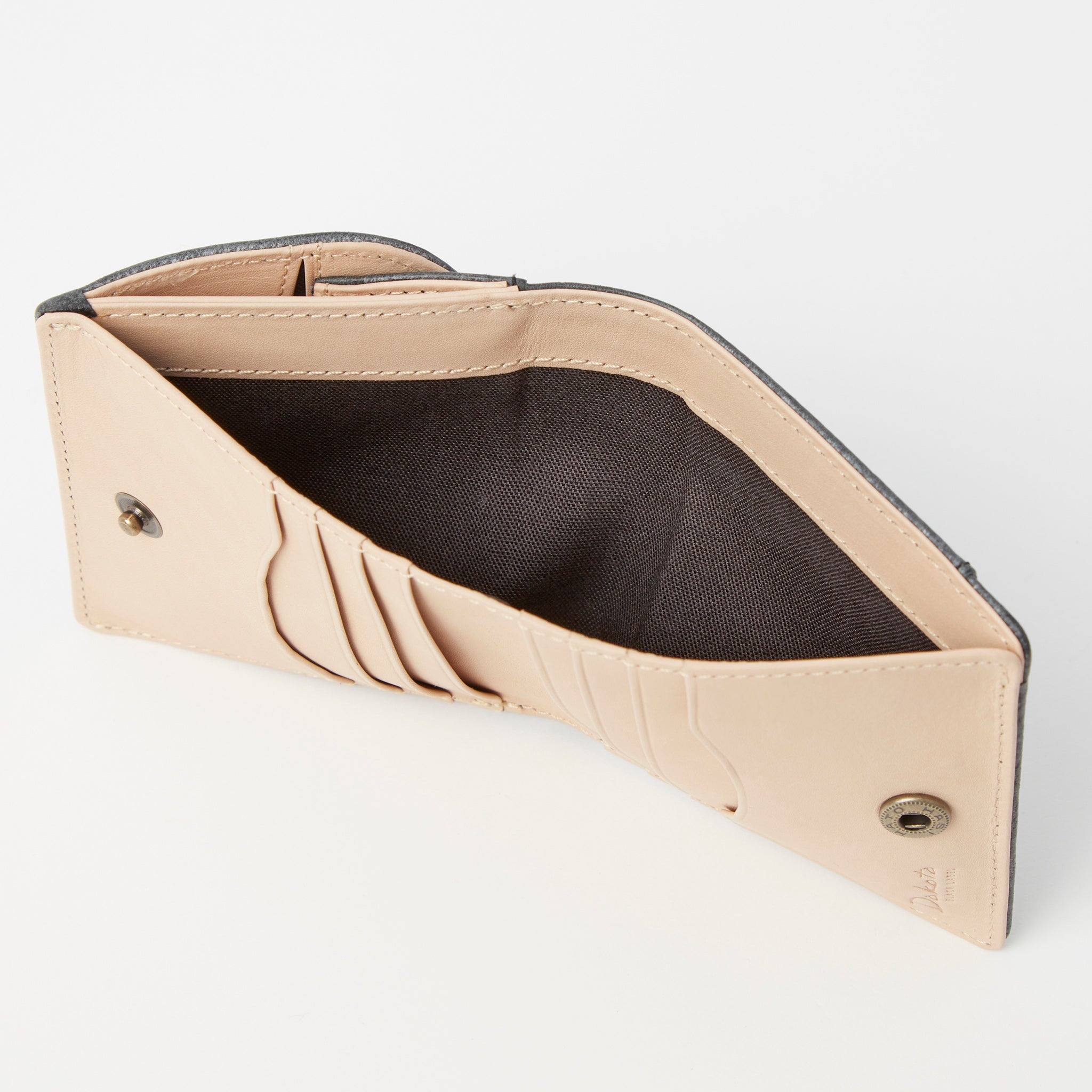 Dakota BLACK LABEL クレマ 二つ折り財布 0620131
