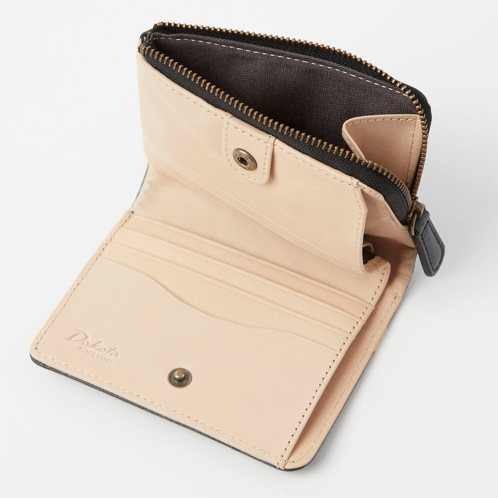 クレマ　二つ折り財布　0620132