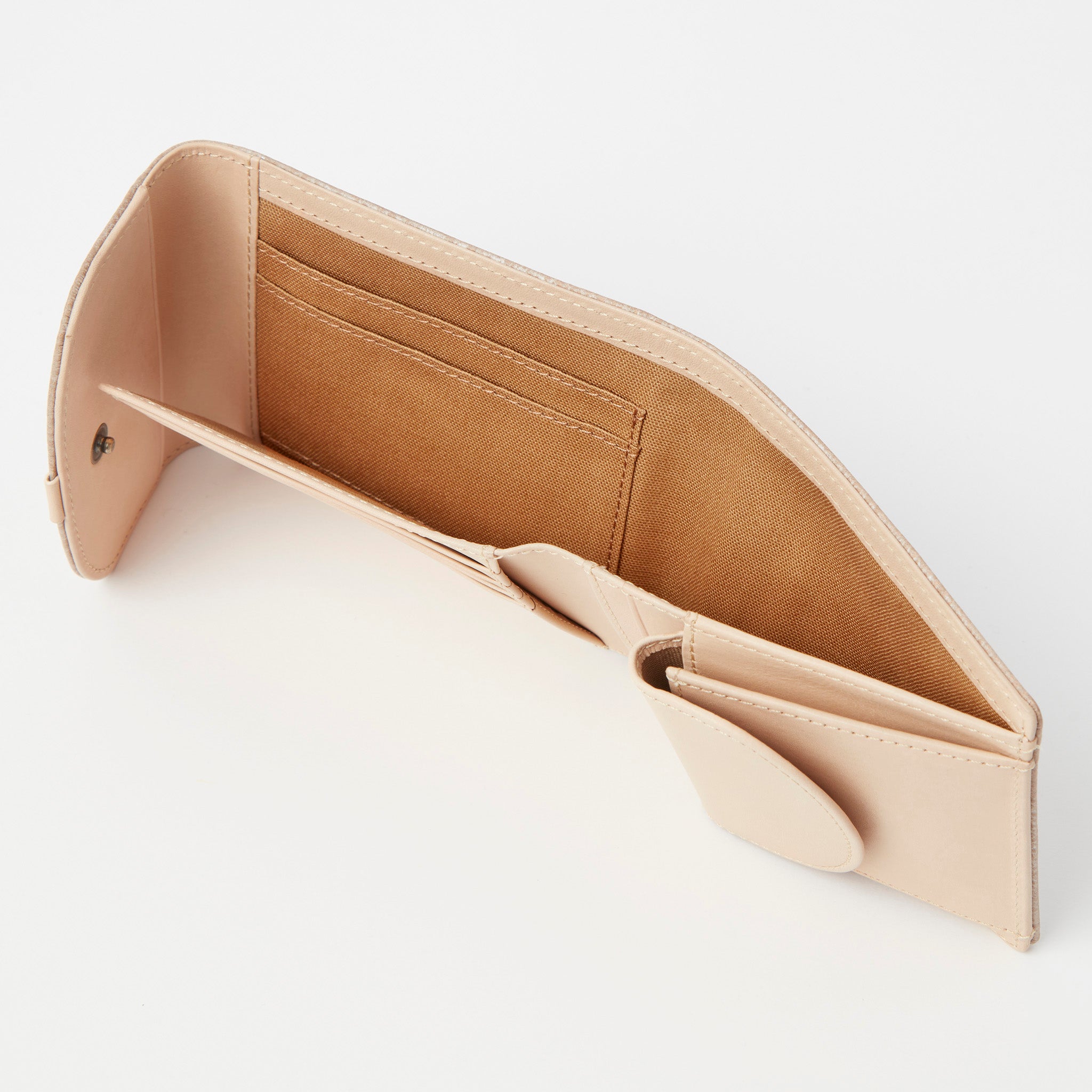 クレマ　二つ折り財布　0620133