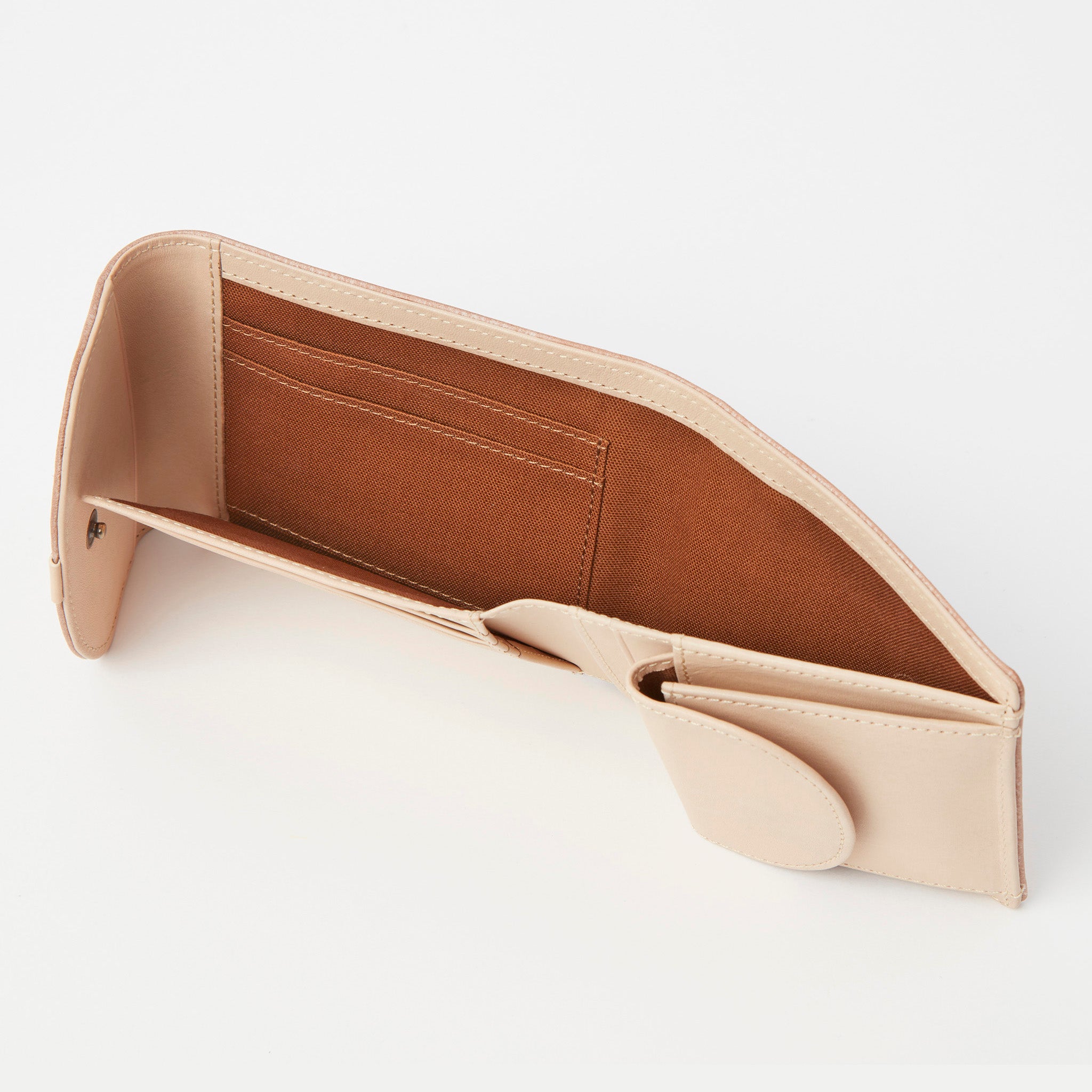 クレマ　二つ折り財布　0620133