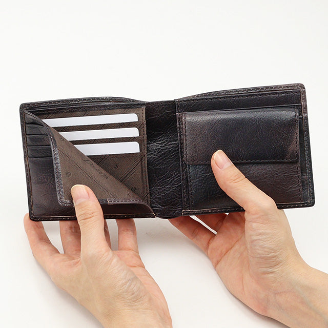 【公式WEB・一部店舗限定品】ペンネロブラック 二つ折り財布 0628510