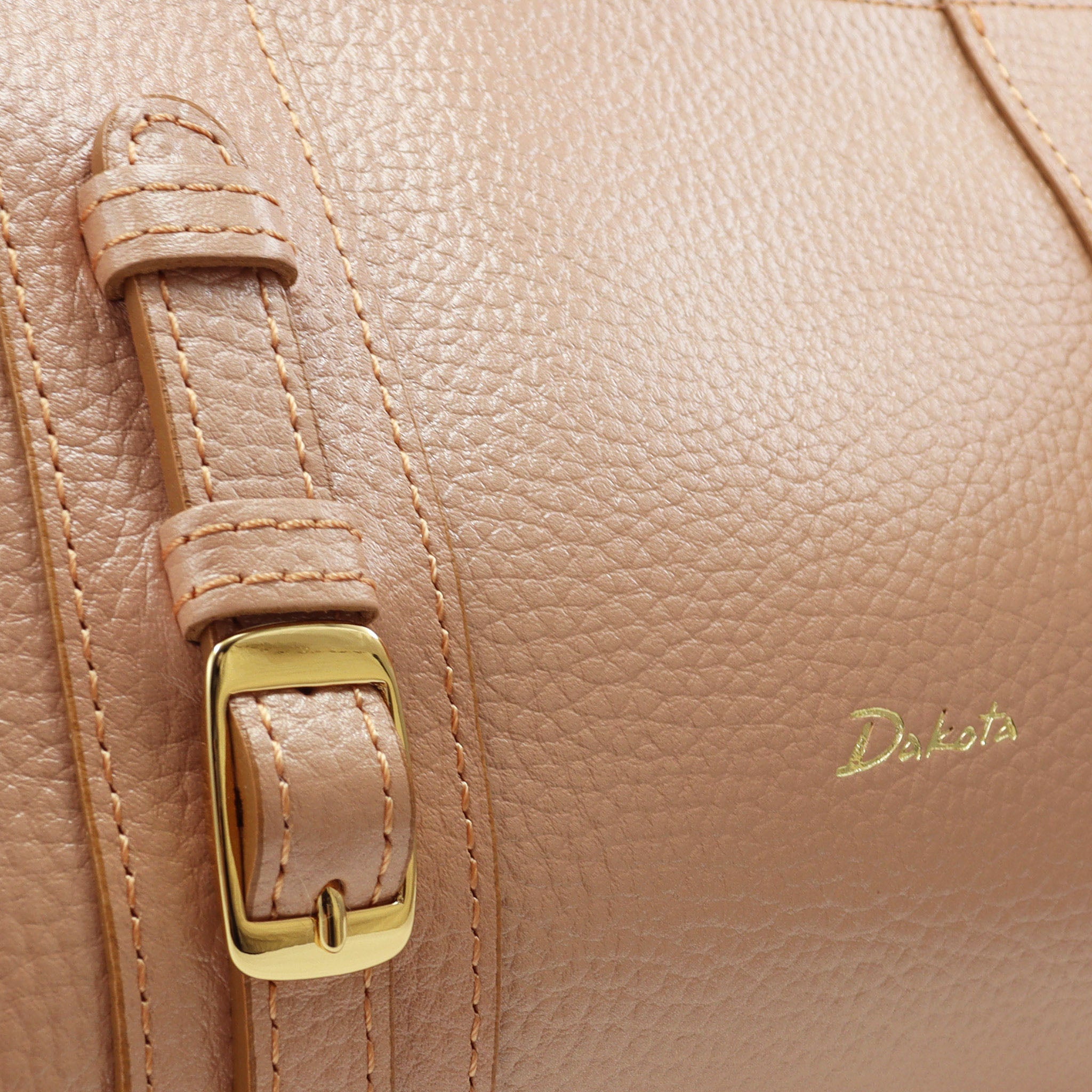 Dakota 【数量限定モデル】キューブ ショルダーバッグ 1034900