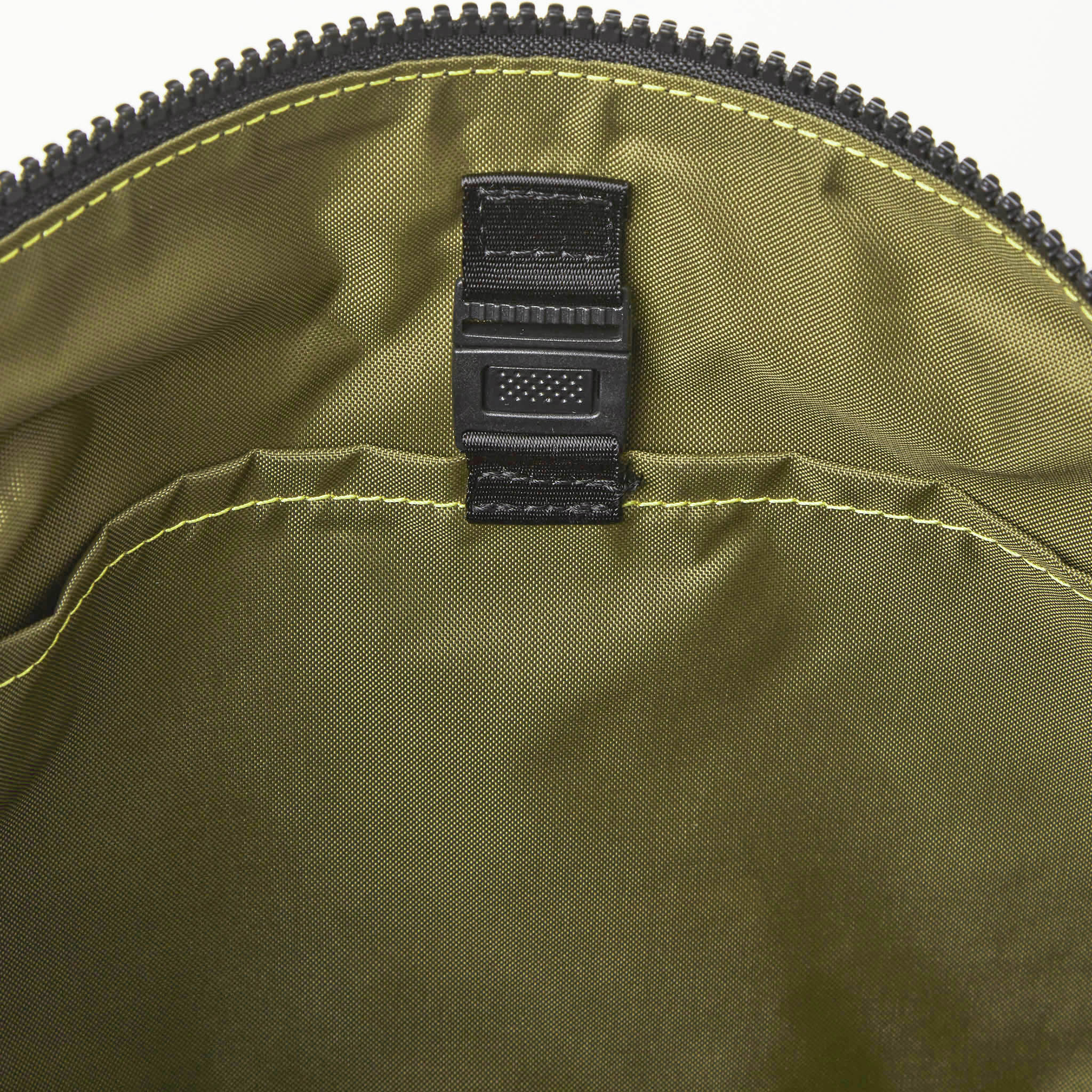 ライト革 ショルダーバッグ 1192631