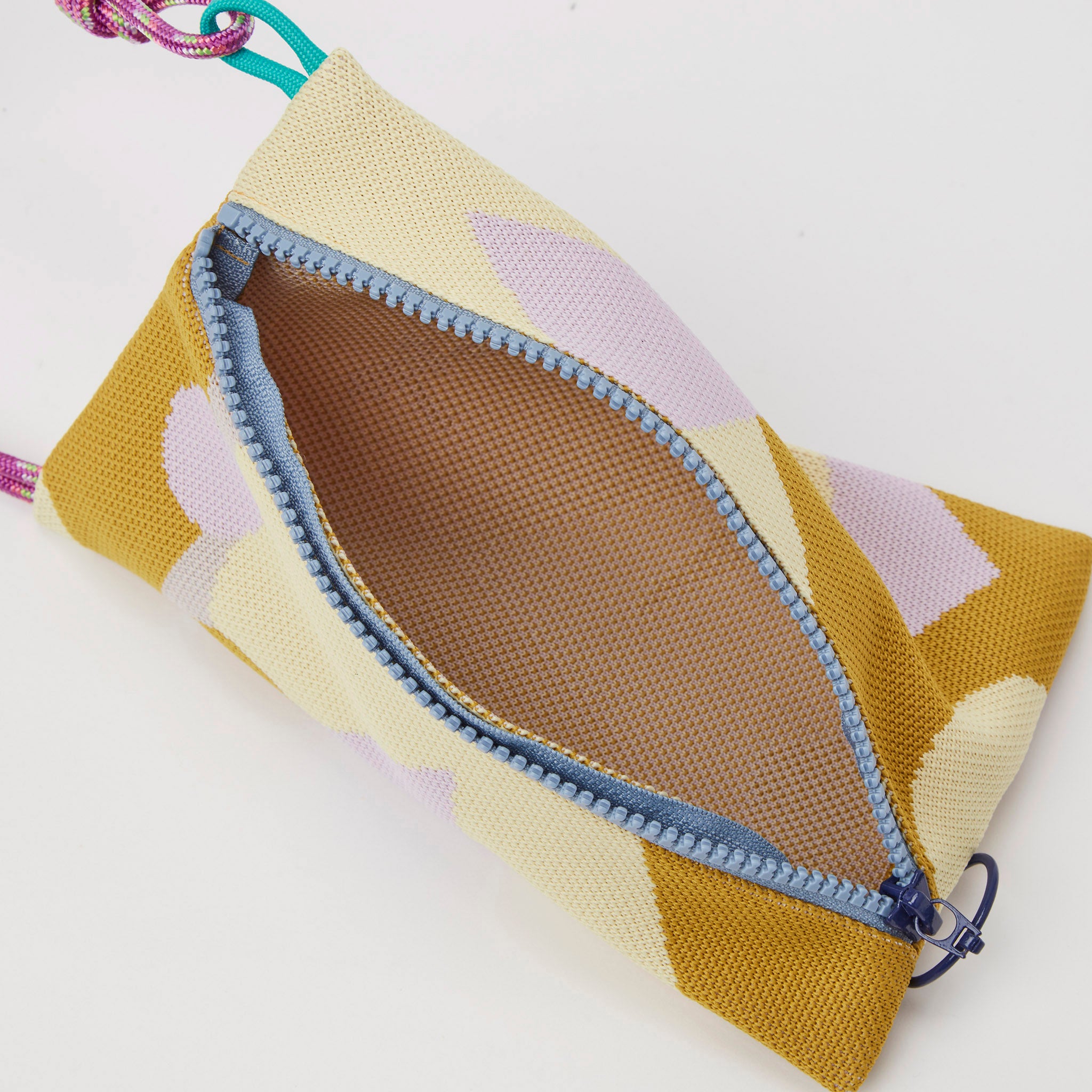 テトラ 三角ミニポーチ 1414631