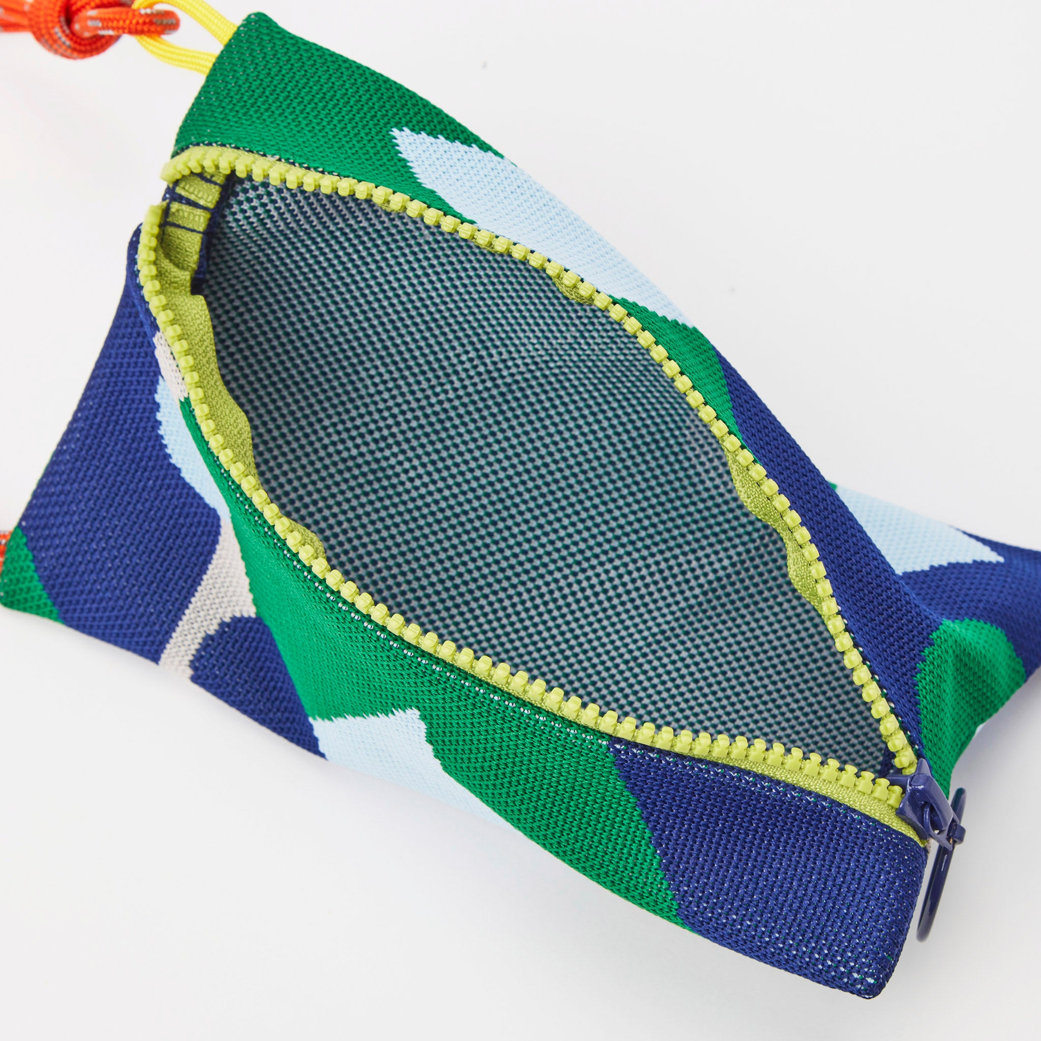 テトラ 三角ミニポーチ 1414631