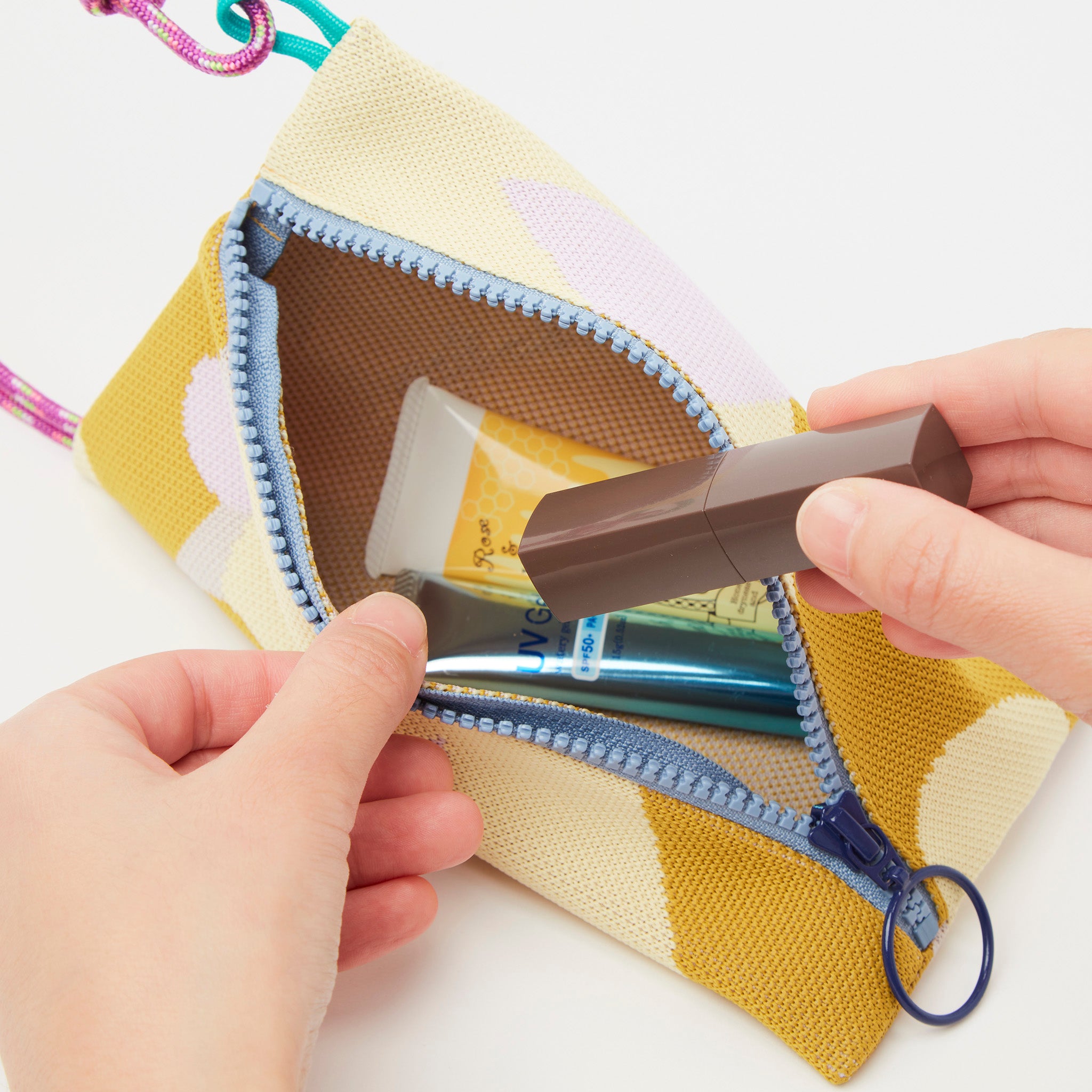 テトラ 三角ミニポーチ 1414631