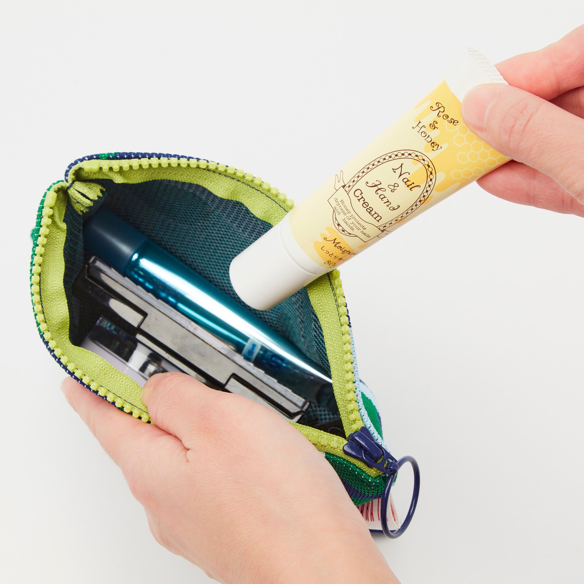 【公式WEBSHOP限定品】ネロア ニットポーチ 1434451