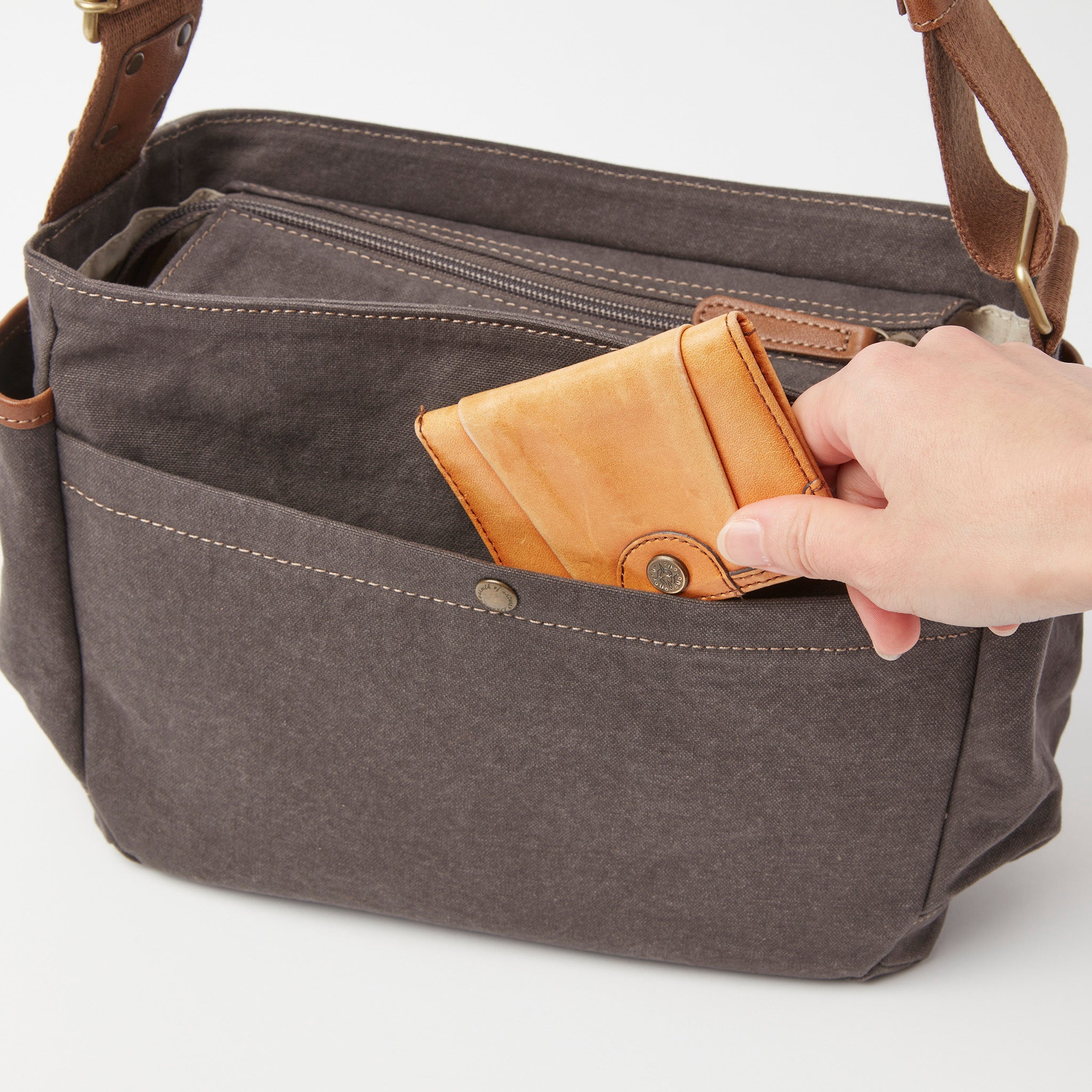 コンチャ ショルダーバッグ 1531782