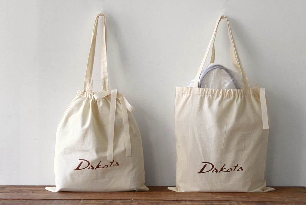 Dakota　バック　タグ付き新品　保管用袋付(定価25000円) Dakota 【バッグ用】Dakota有料ギフトバッグ 1541040