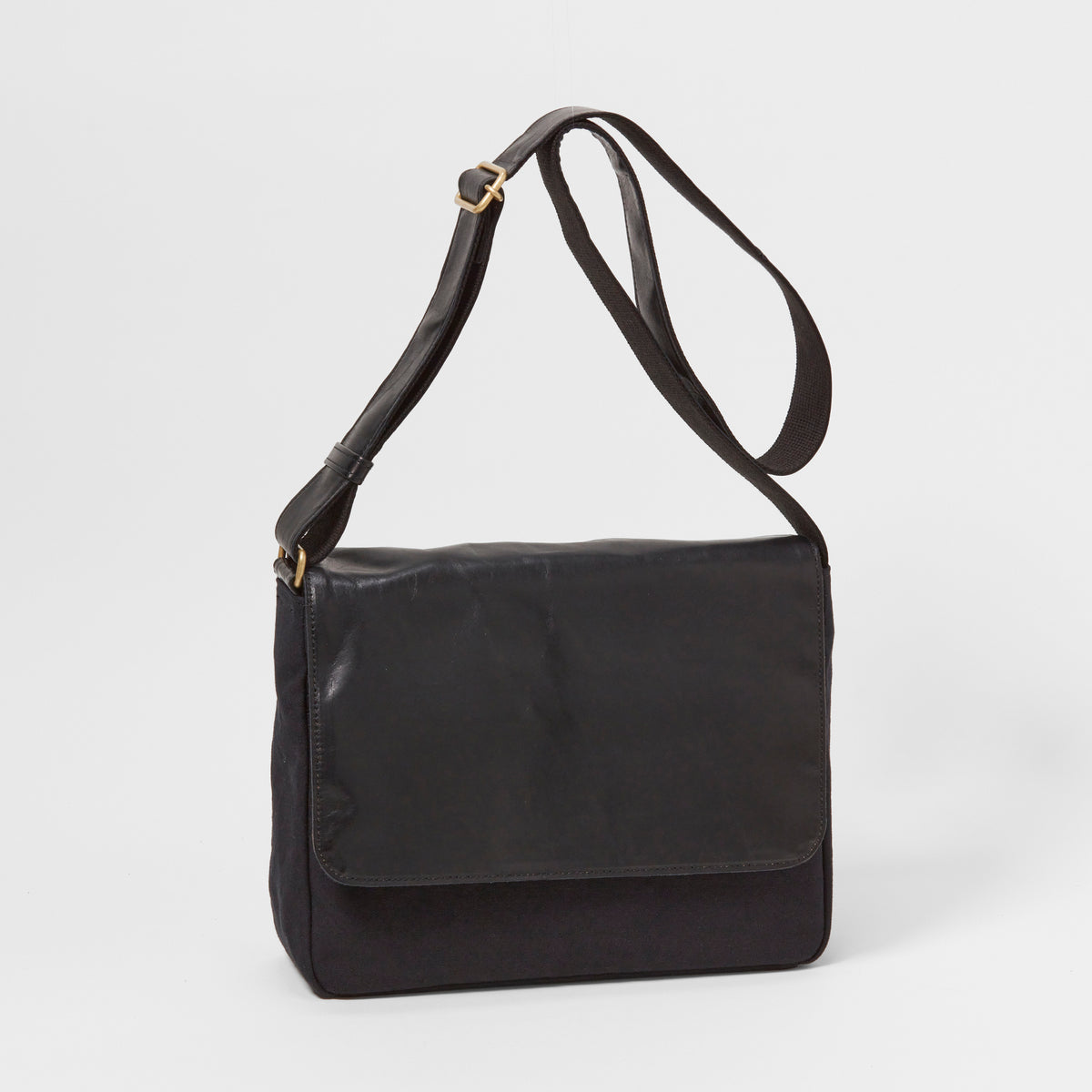 Dakota BLACK LABEL ホーストCW10 ショルダーバッグ 1625501