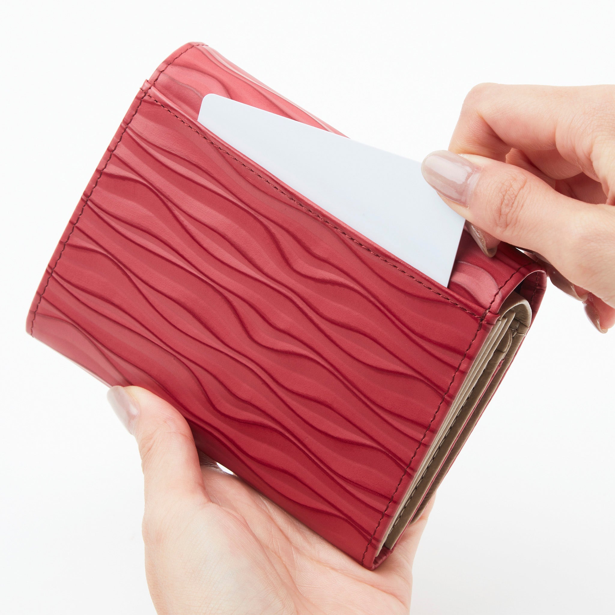 オーラ　二つ折り財布　5470201