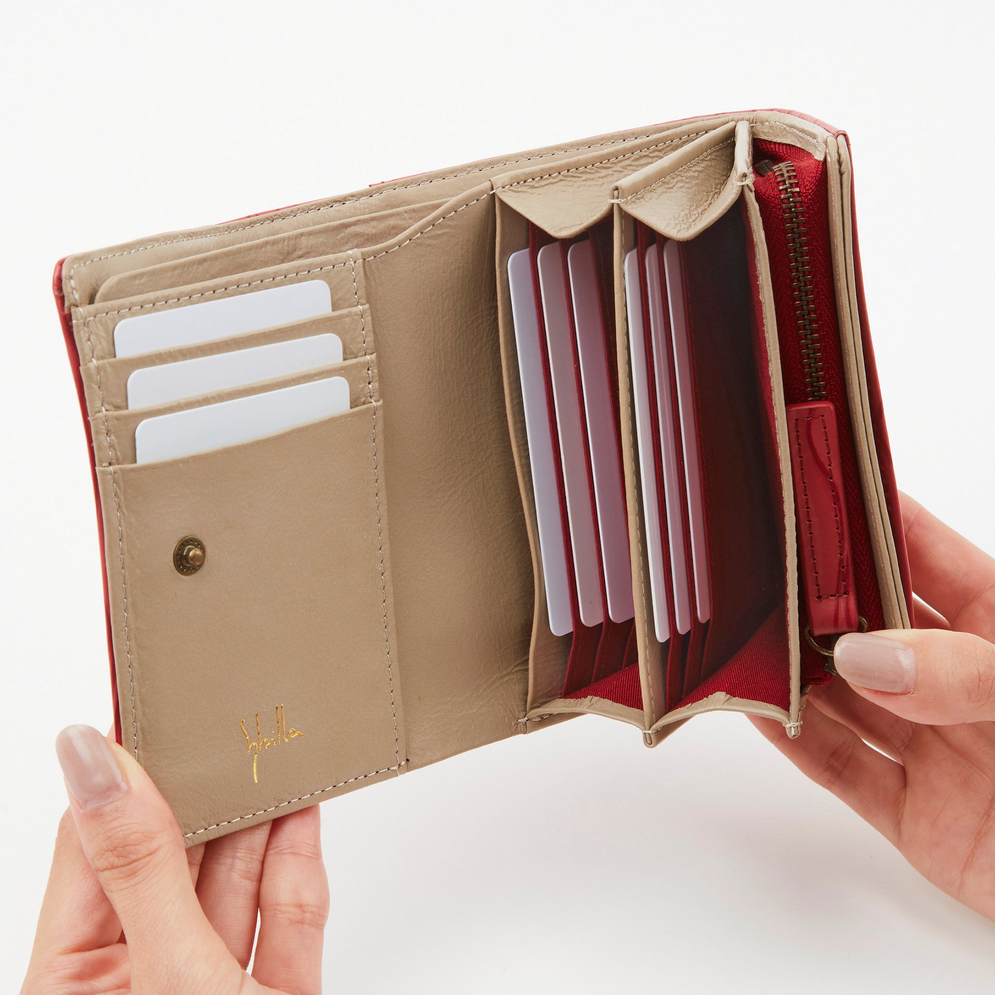 オーラ　二つ折り財布　5470201