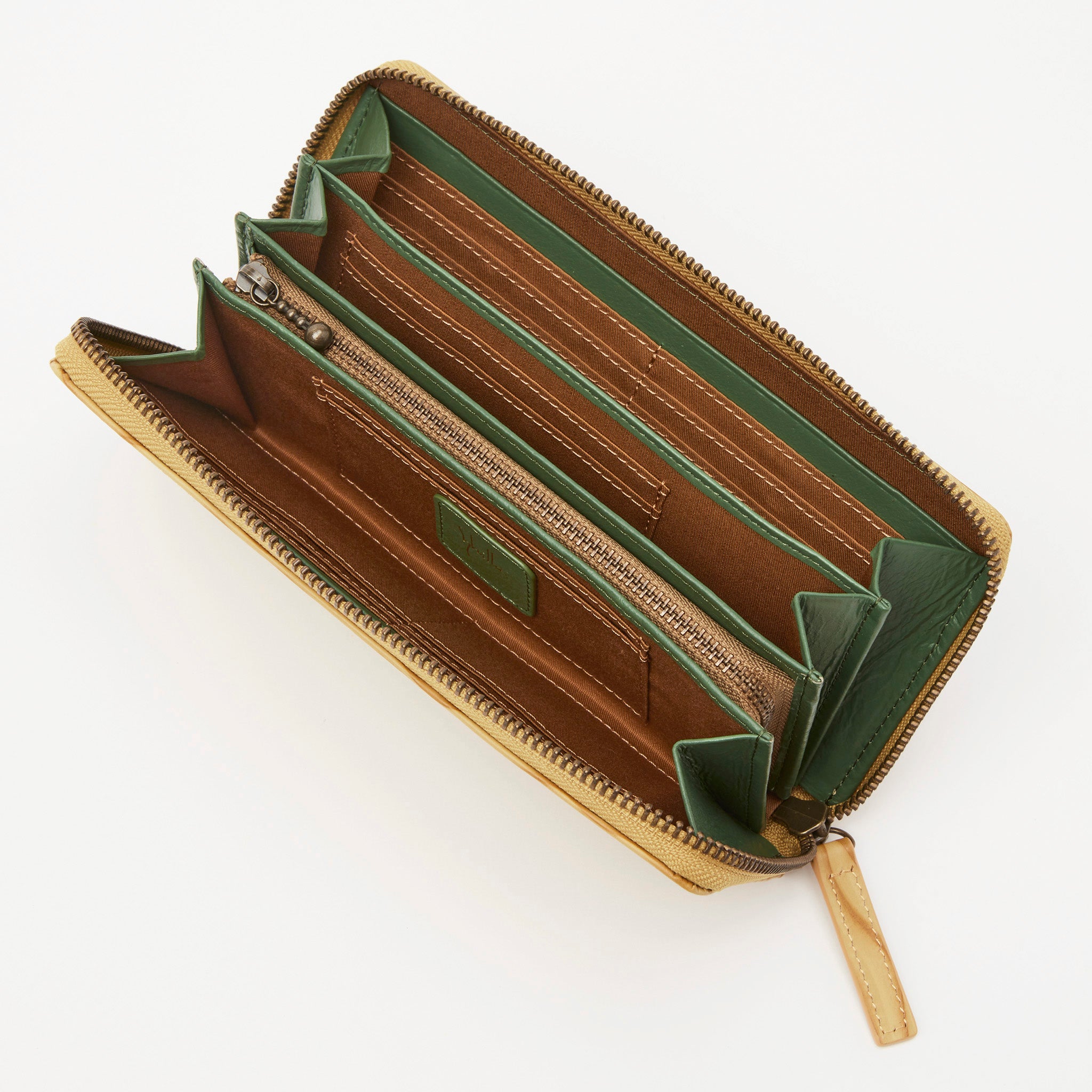 オーラ　ラウンドファスナー長財布　5470203