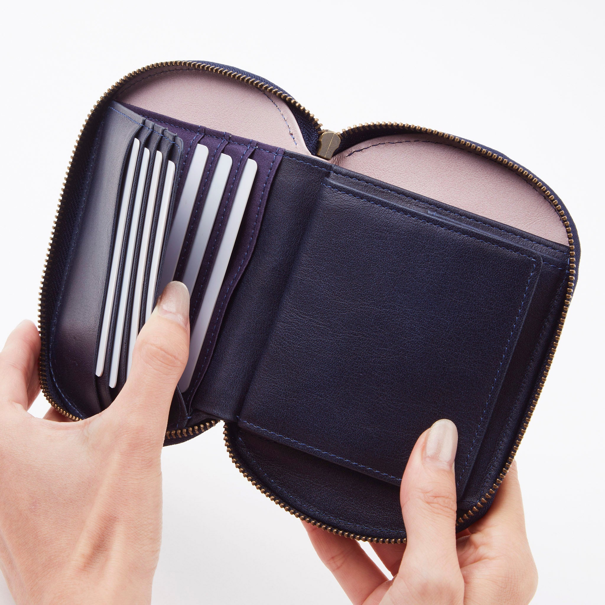 カミーノ　ラウンドファスナー二つ折り財布　5470501