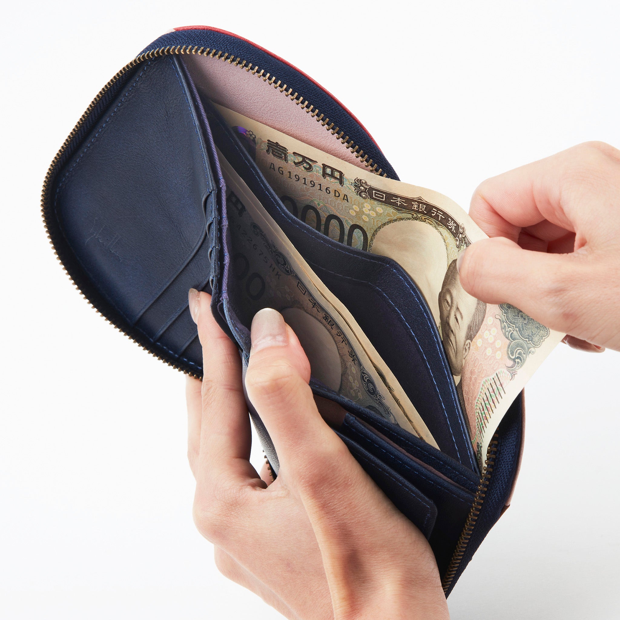 カミーノ　ラウンドファスナー二つ折り財布　5470501