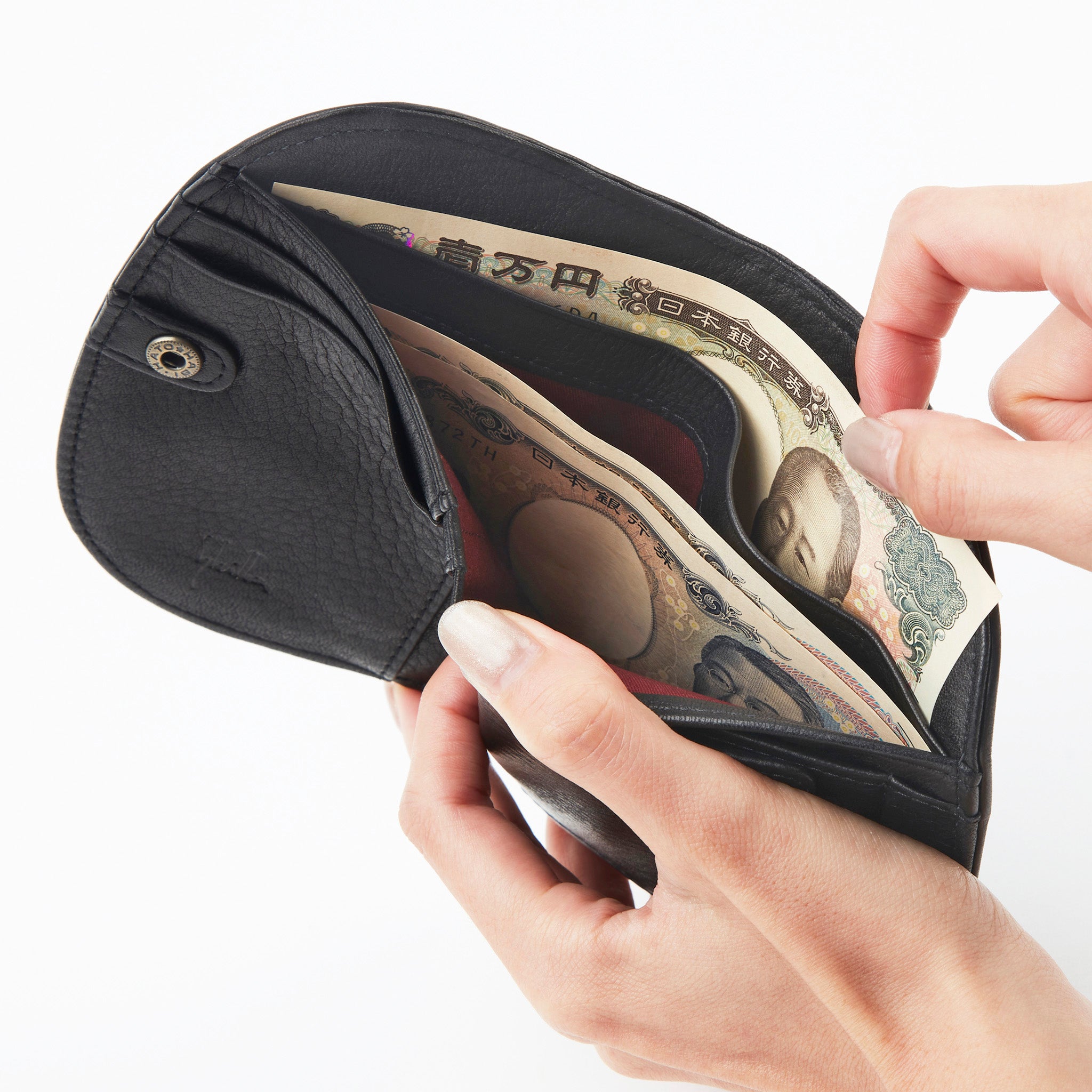 コルティーナ　二つ折り財布　5470510