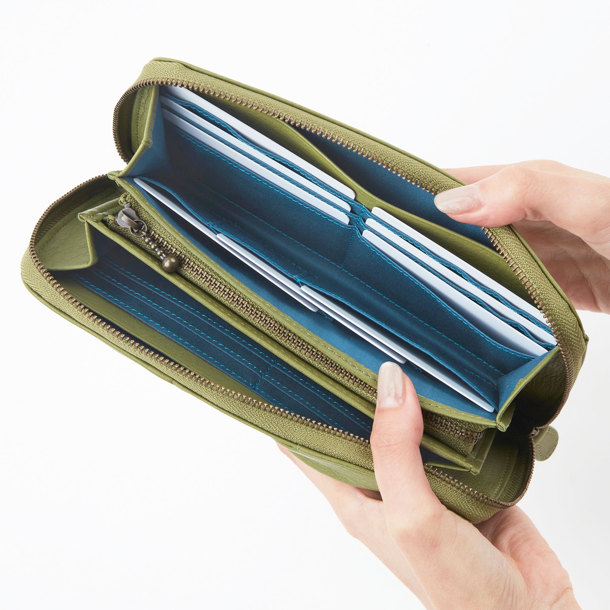 コルティーナ　ラウンドファスナー長財布　5470512