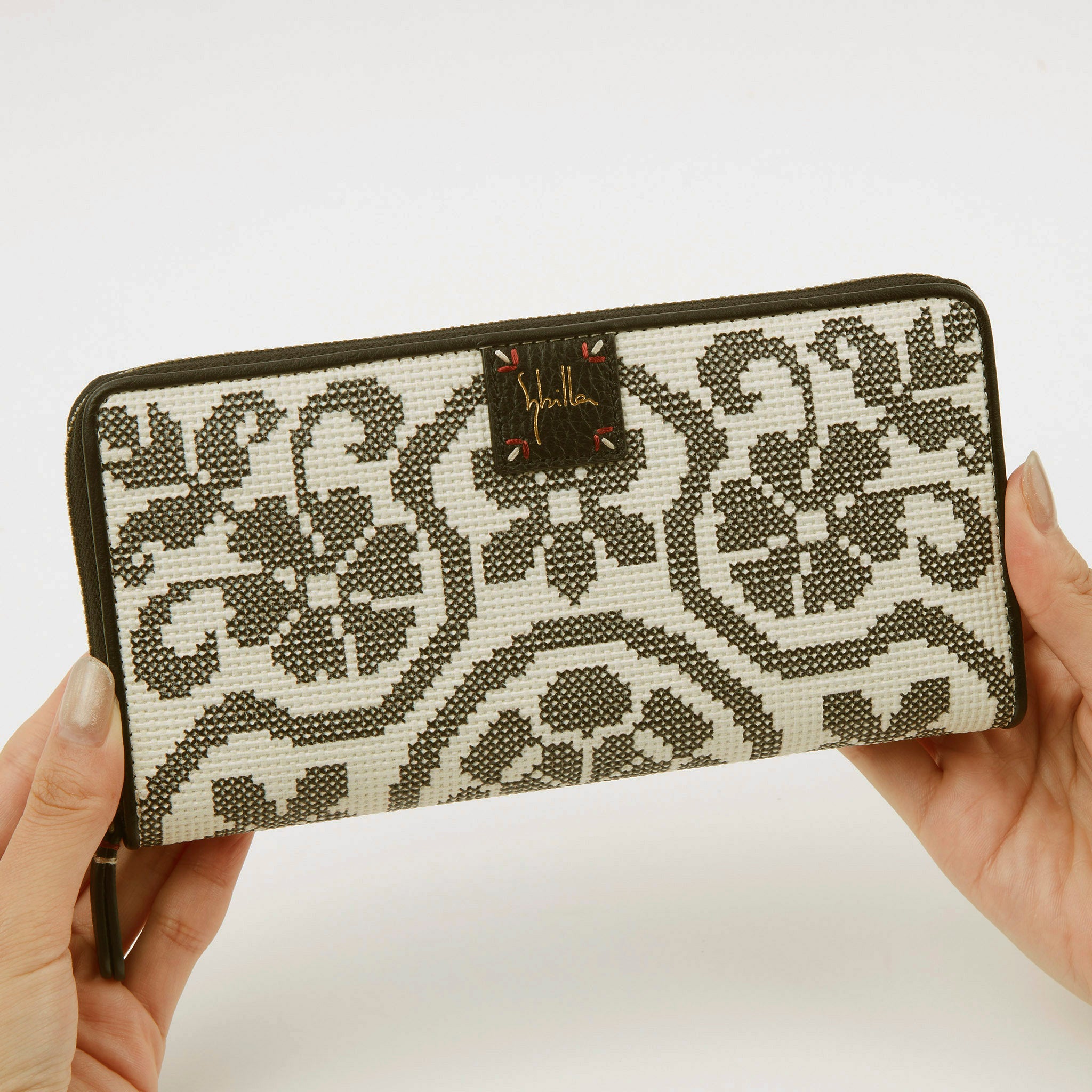 フガール　ラウンドファスナー長財布　5470562