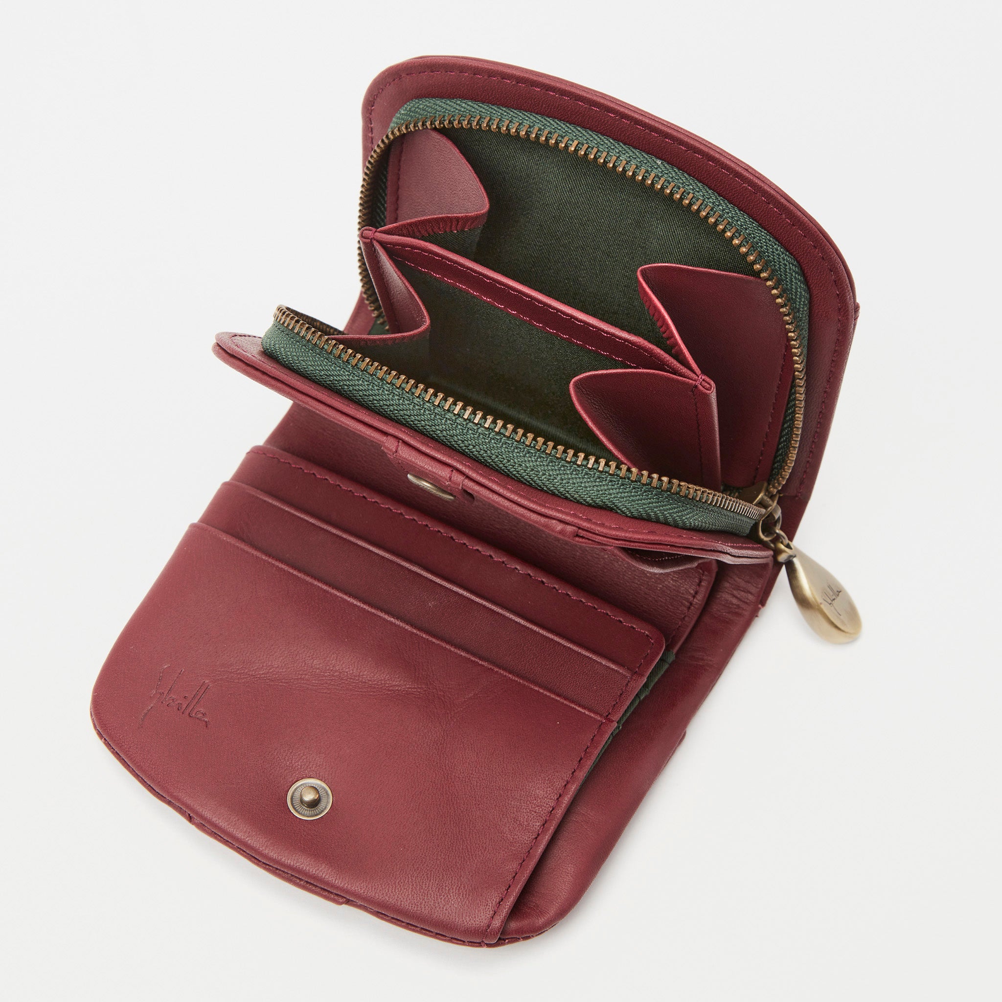 インビシブレ 二つ折り財布 5470571