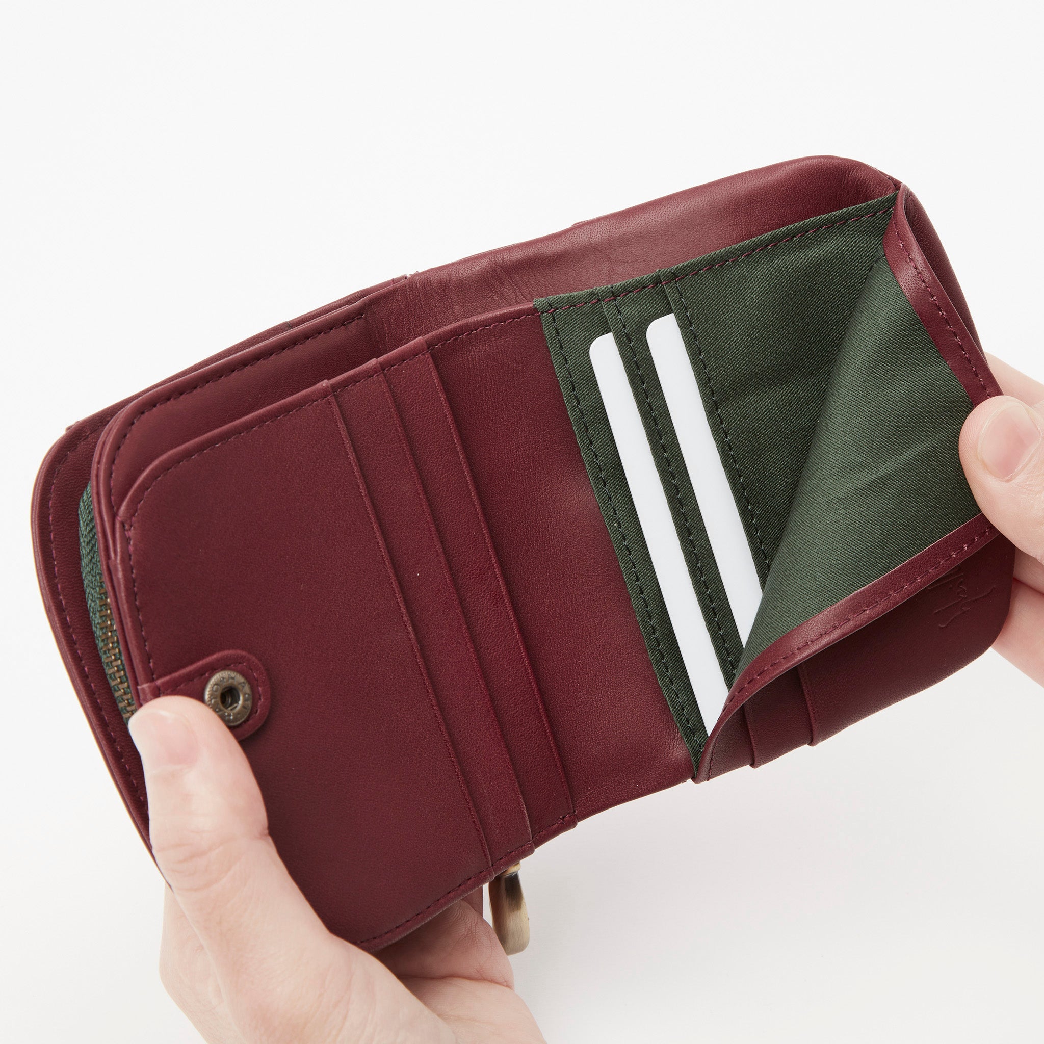 インビシブレ 二つ折り財布 5470571