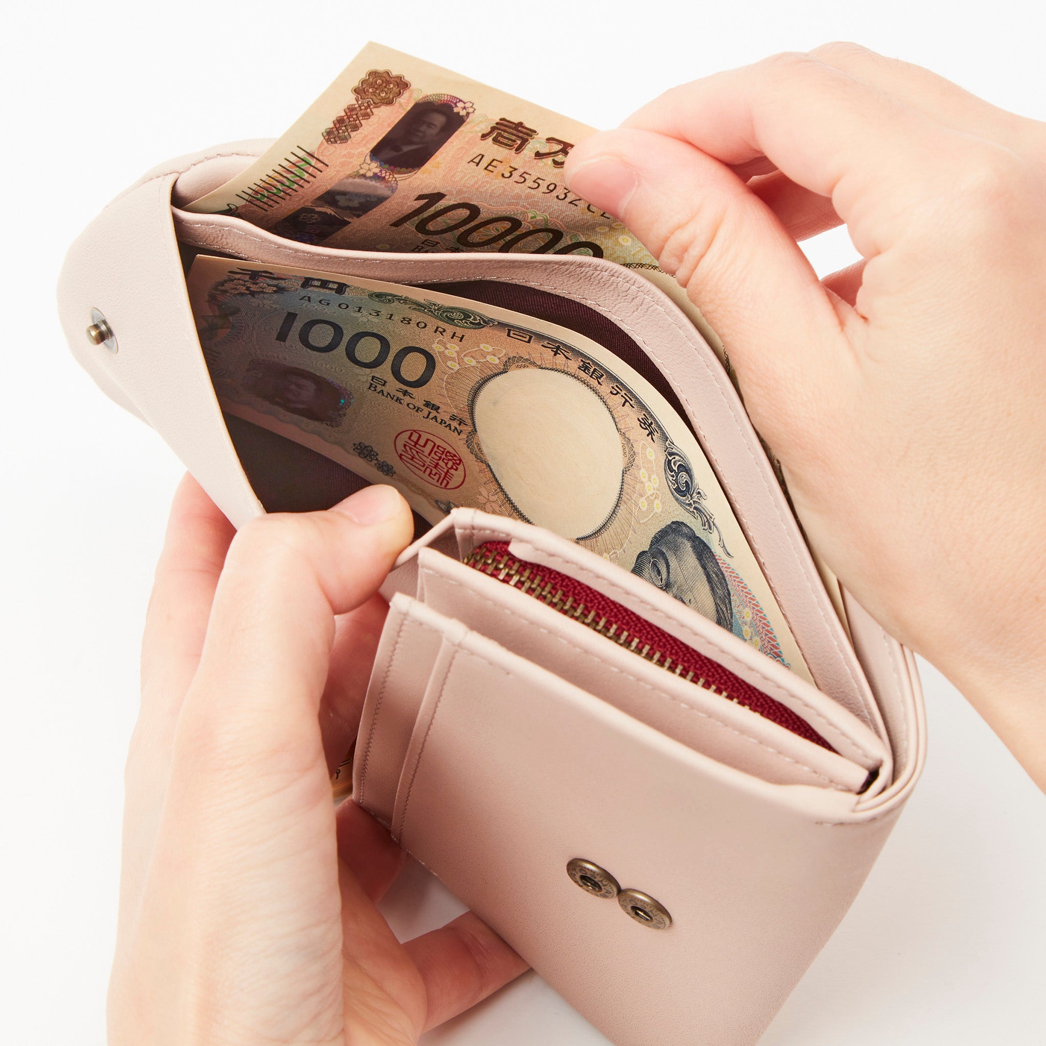 インビシブレ 二つ折り財布 5470572