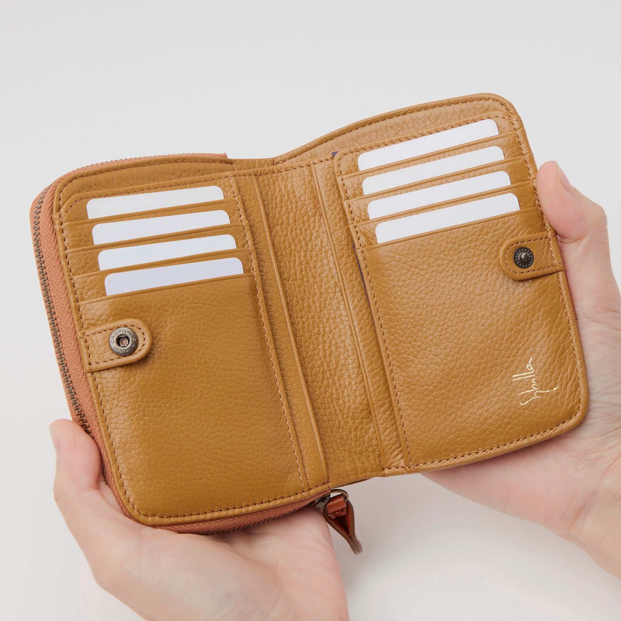 アンバール　二つ折り財布 5470581