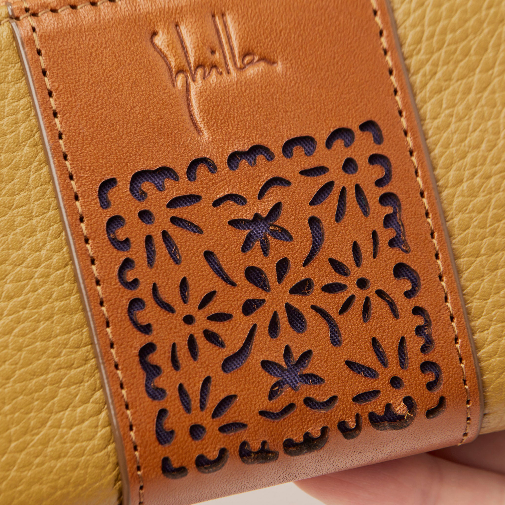 アンバール　キーケース 5470584